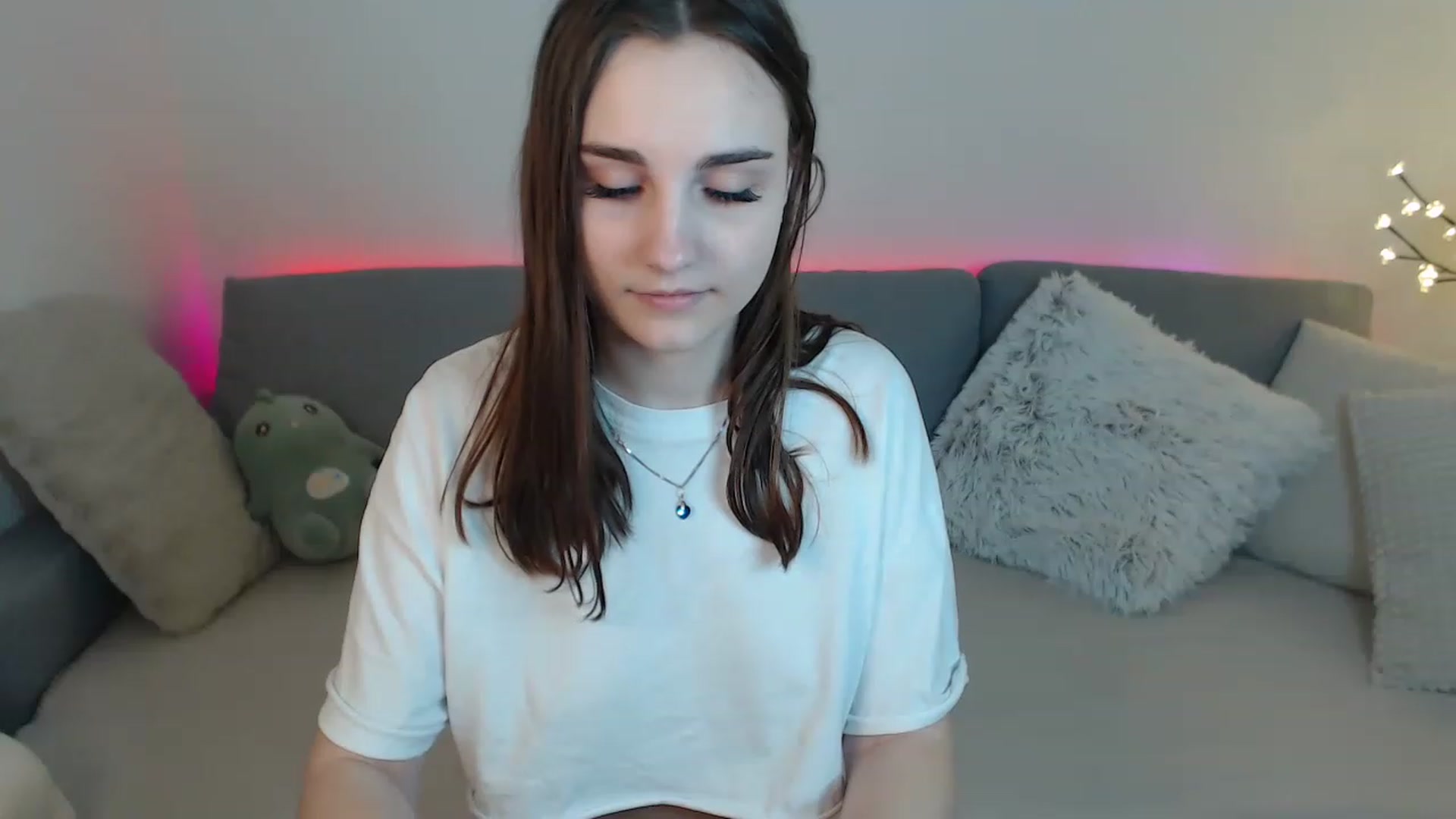 Gallery image thumbnail from LaneyGrey's myfreecams stream on, 03/25/2023, 12:30 image 11 of 20