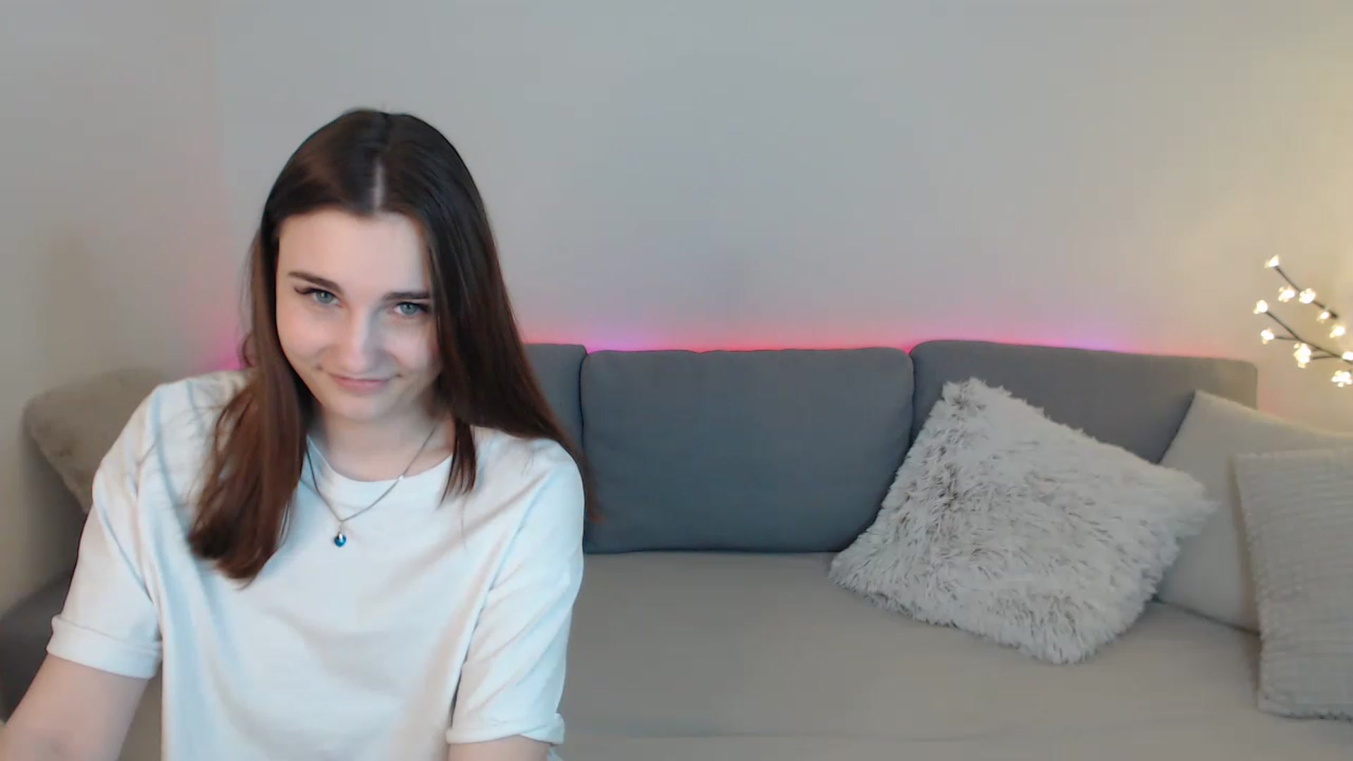 Gallery image thumbnail from LaneyGrey's myfreecams stream on, 03/25/2023, 13:21 image 20 of 20