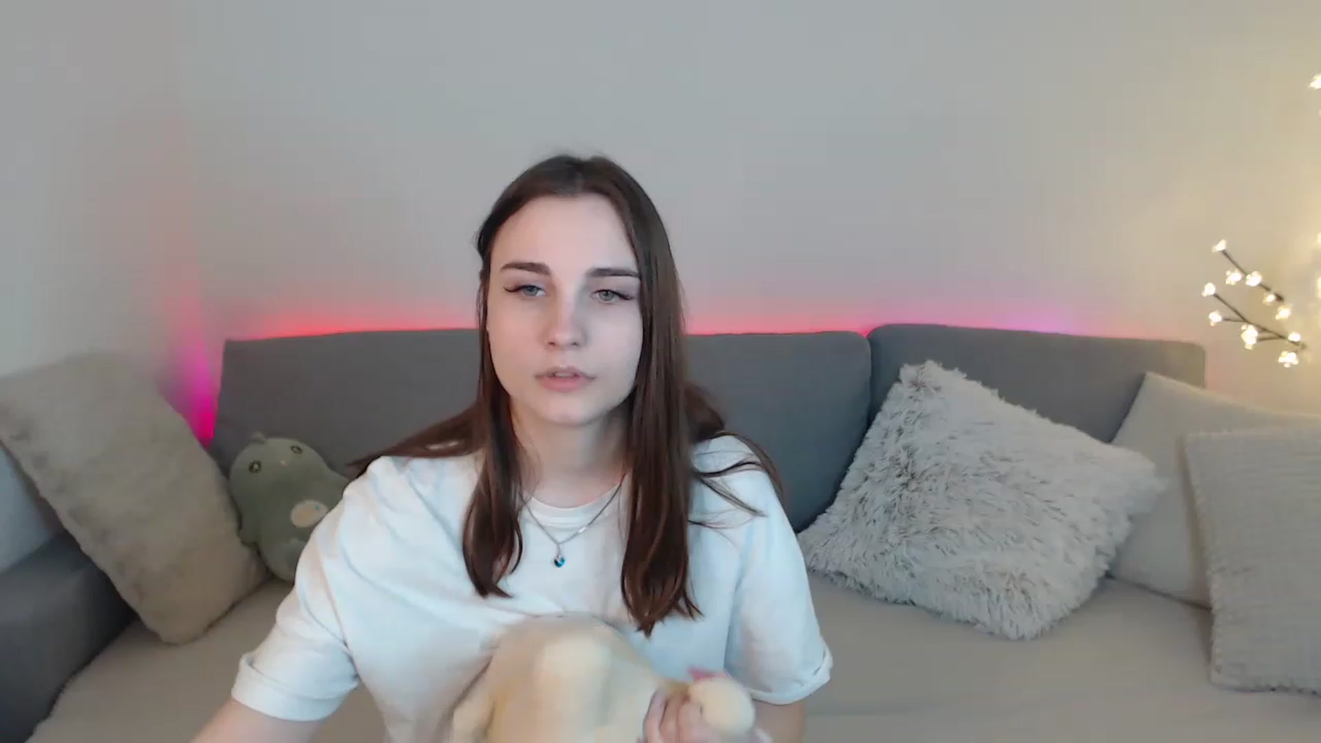 Gallery image thumbnail from LaneyGrey's myfreecams stream on, 03/25/2023, 14:48 image 11 of 20