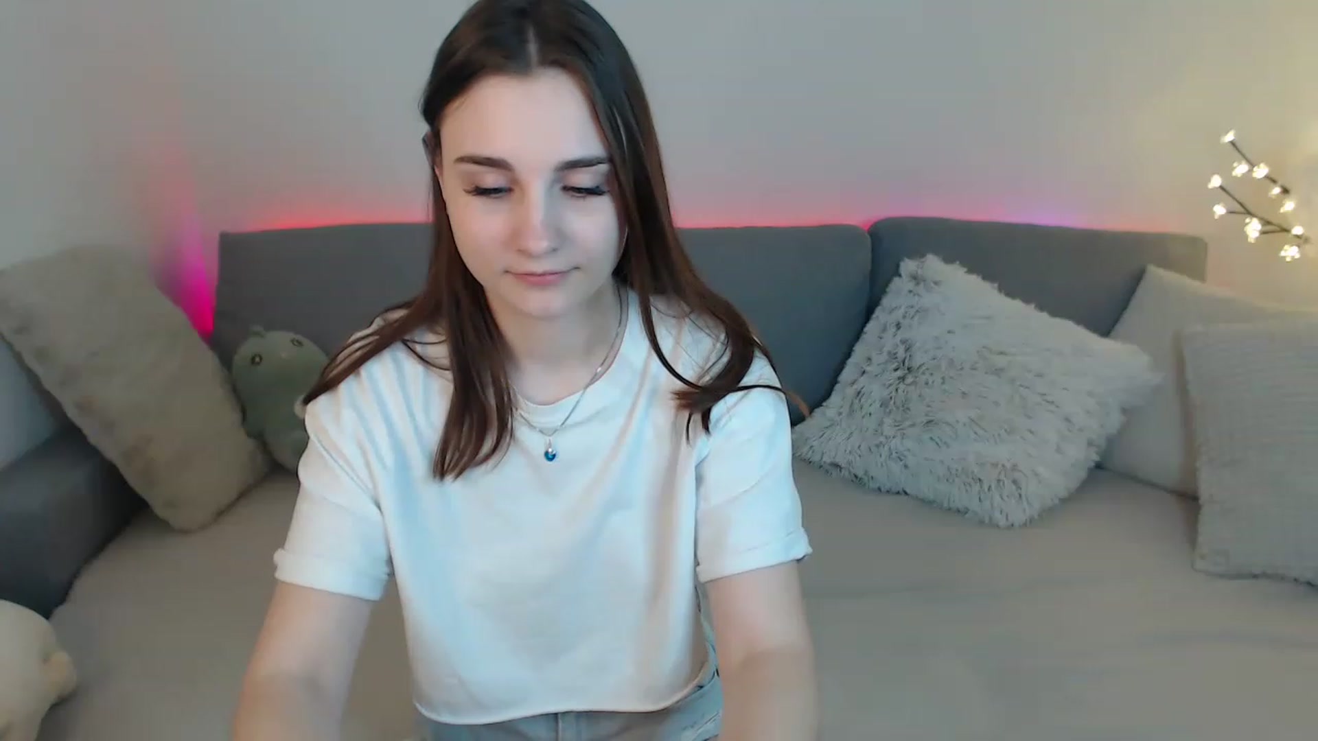 Gallery image thumbnail from LaneyGrey's myfreecams stream on, 03/25/2023, 14:48 image 2 of 20