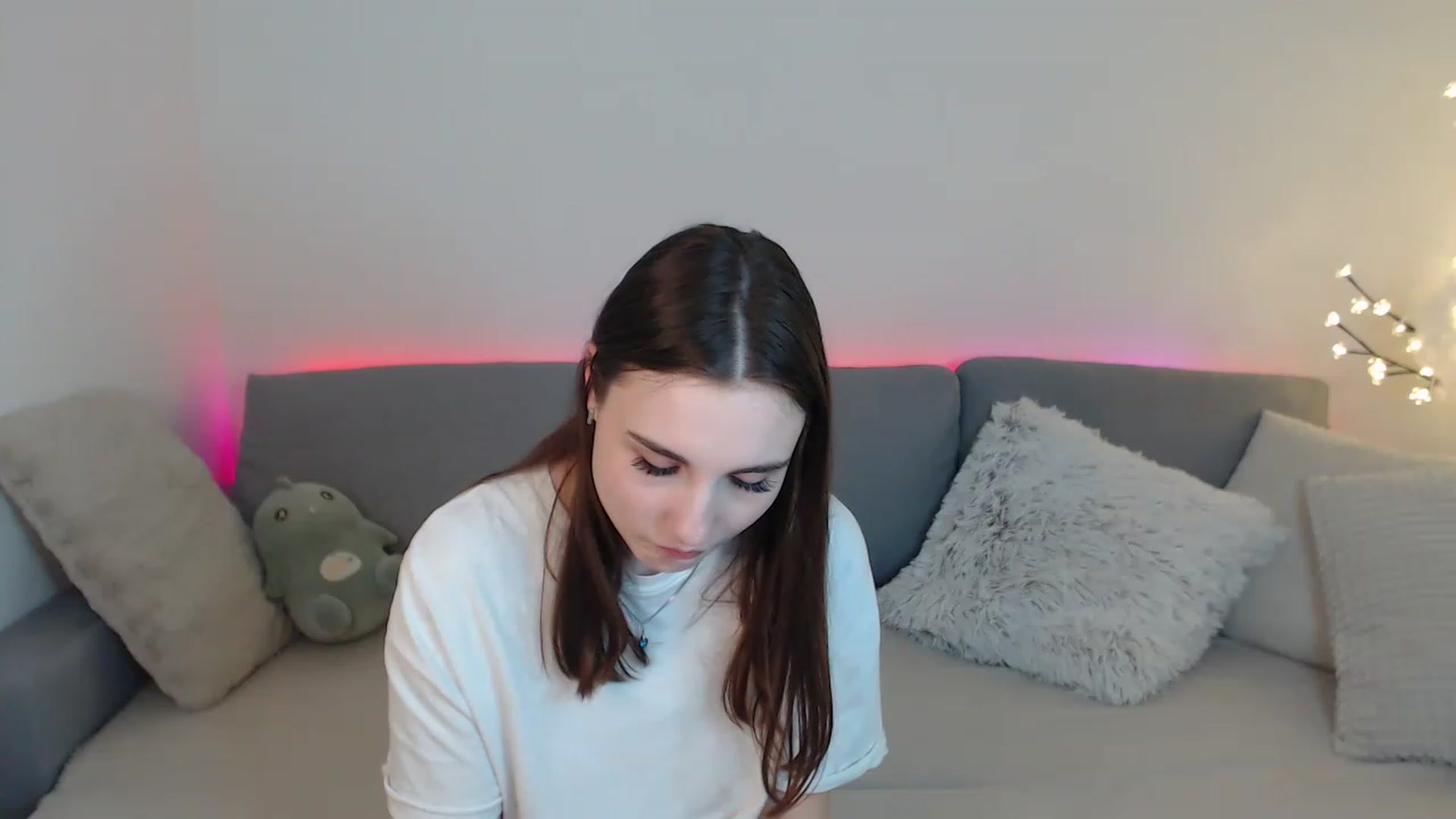 Gallery image thumbnail from LaneyGrey's myfreecams stream on, 03/25/2023, 14:48 image 9 of 20