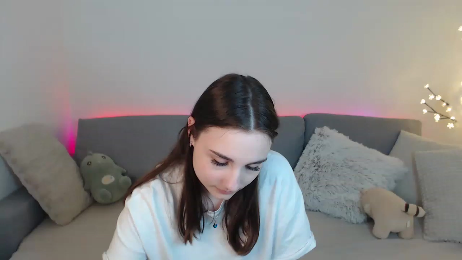 Gallery image thumbnail from LaneyGrey's myfreecams stream on, 03/25/2023, 14:48 image 16 of 20