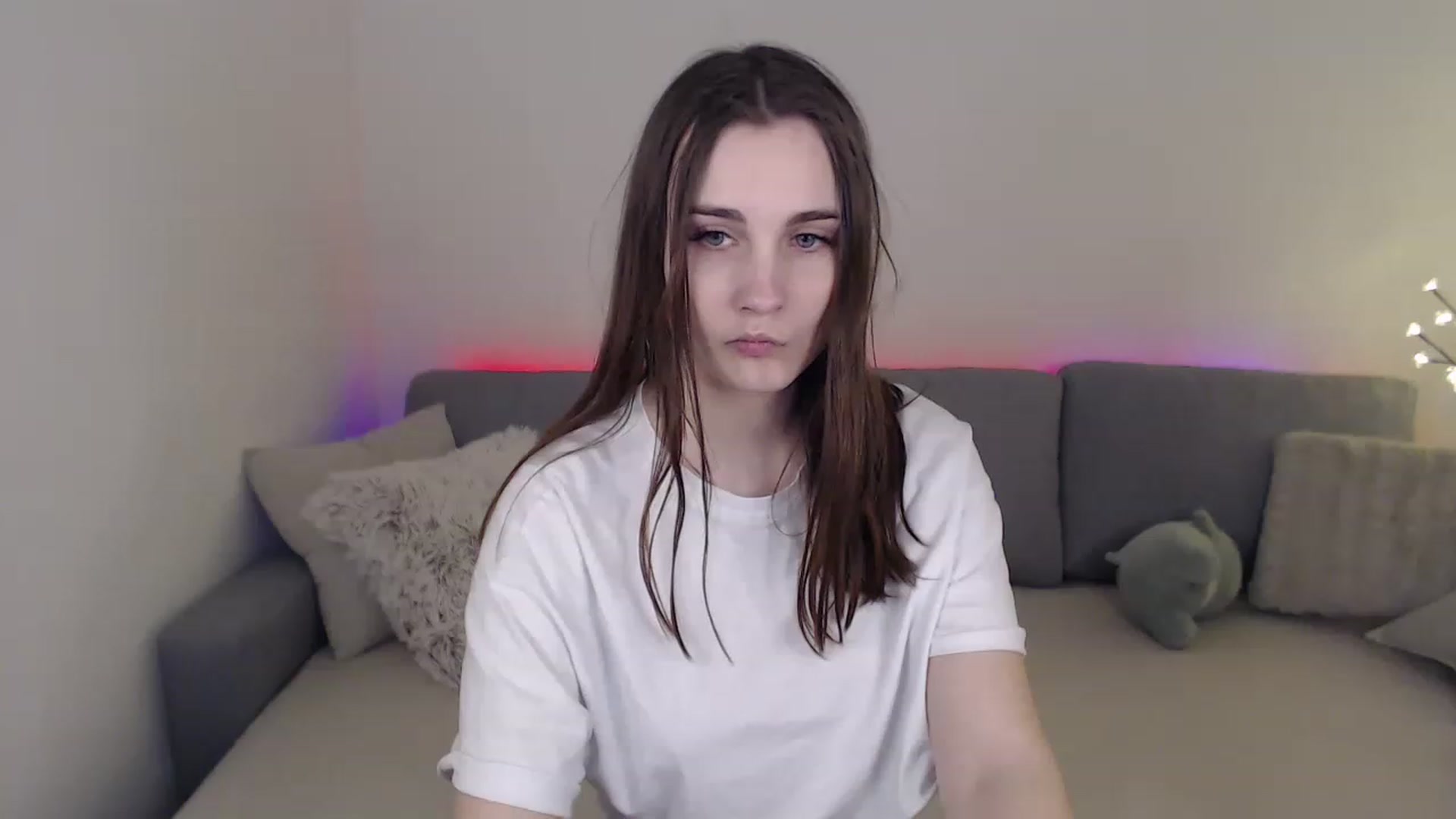 Gallery image thumbnail from LaneyGrey's myfreecams stream on, 03/27/2023, 13:29 image 8 of 20