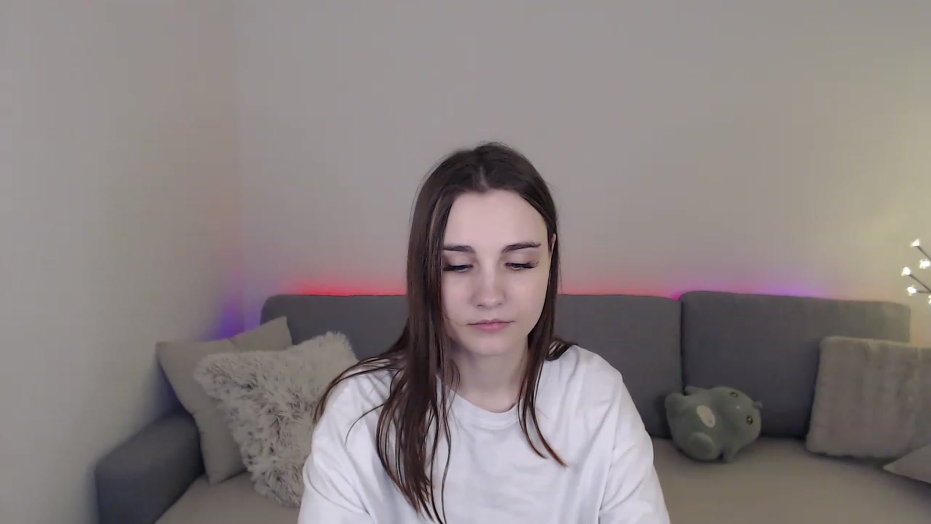 Gallery image thumbnail from LaneyGrey's myfreecams stream on, 03/27/2023, 13:29 image 4 of 20