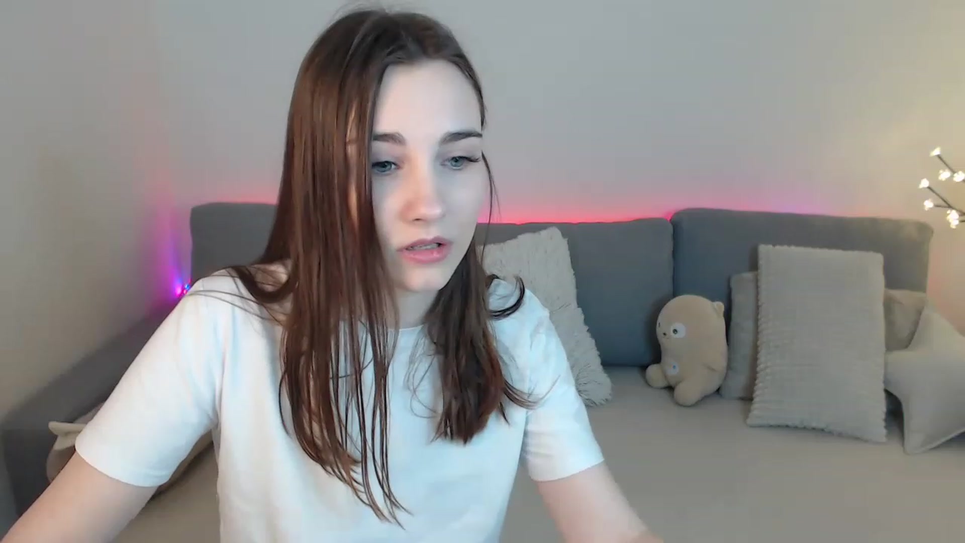 Gallery image thumbnail from LaneyGrey's myfreecams stream on, 03/30/2023, 09:36 image 2 of 20
