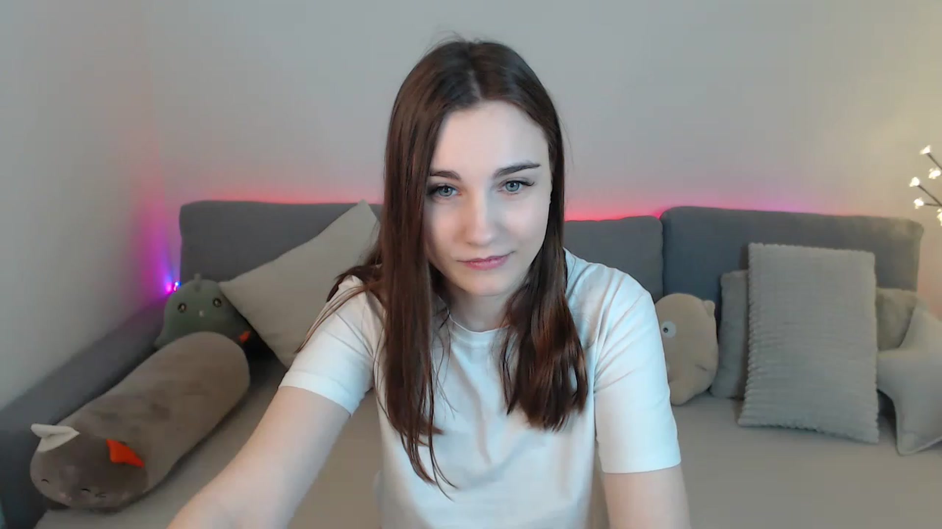 Gallery image thumbnail from LaneyGrey's myfreecams stream on, 03/30/2023, 09:36 image 6 of 20