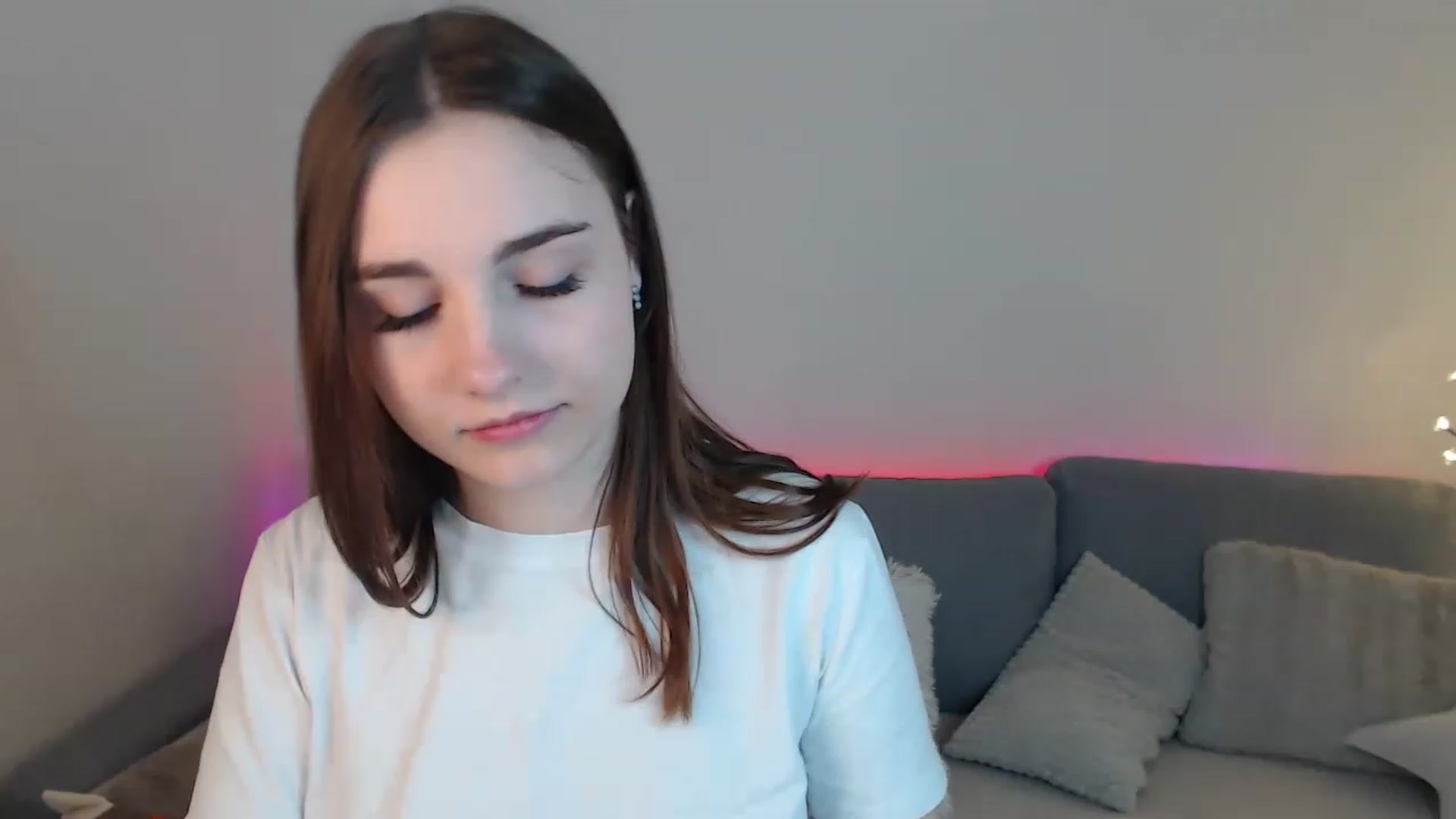 Gallery image thumbnail from LaneyGrey's myfreecams stream on, 03/31/2023, 09:57 image 9 of 20