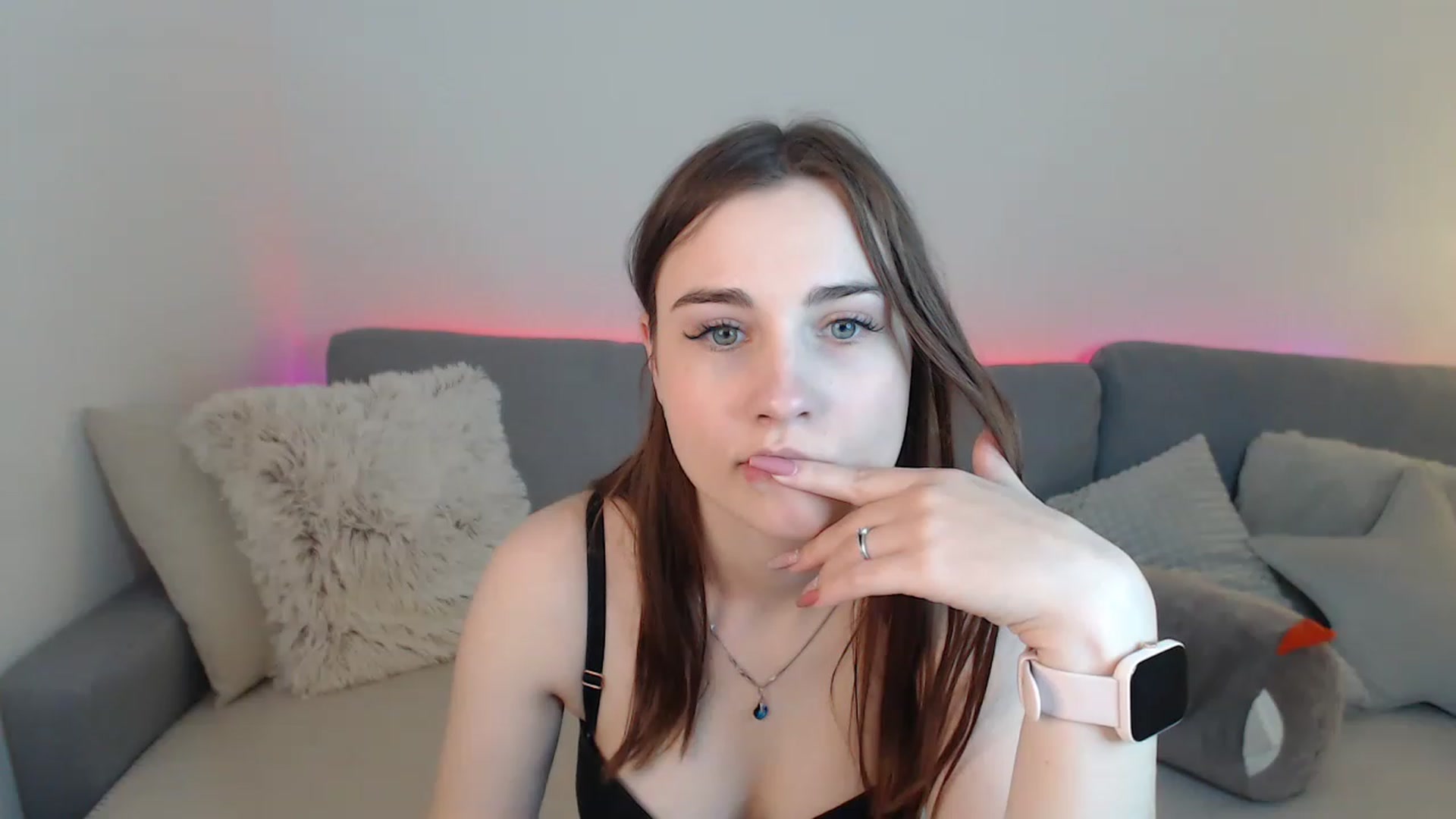Gallery image thumbnail from LaneyGrey's myfreecams stream on, 04/03/2023, 09:41 image 20 of 20