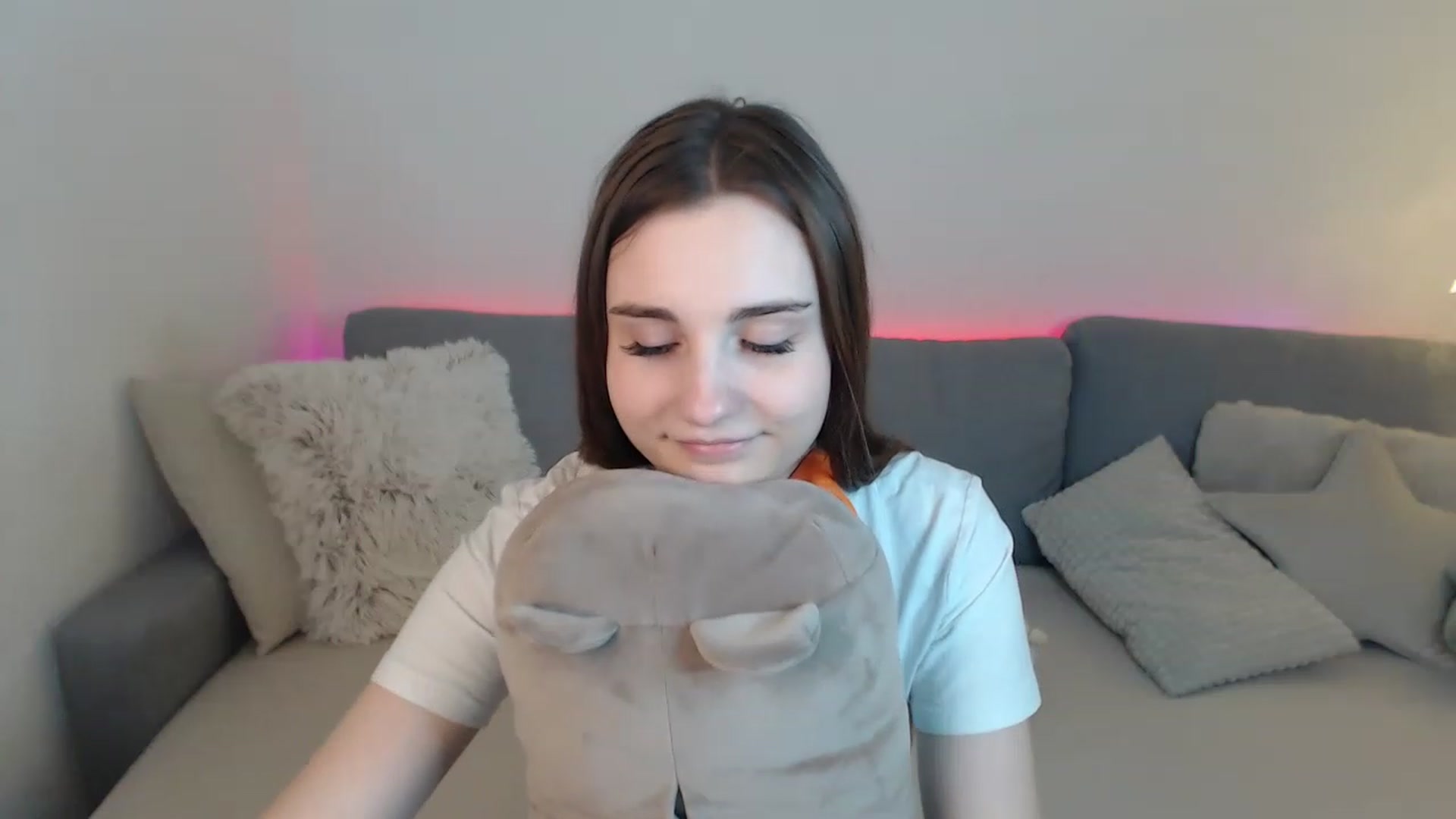 Gallery image thumbnail from LaneyGrey's myfreecams stream on, 04/03/2023, 12:58 image 13 of 20