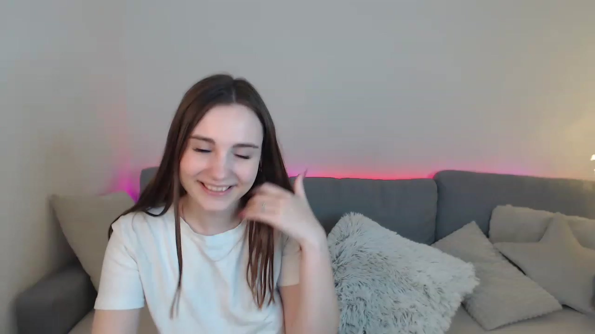 Gallery image thumbnail from LaneyGrey's myfreecams stream on, 04/03/2023, 13:42 image 15 of 20