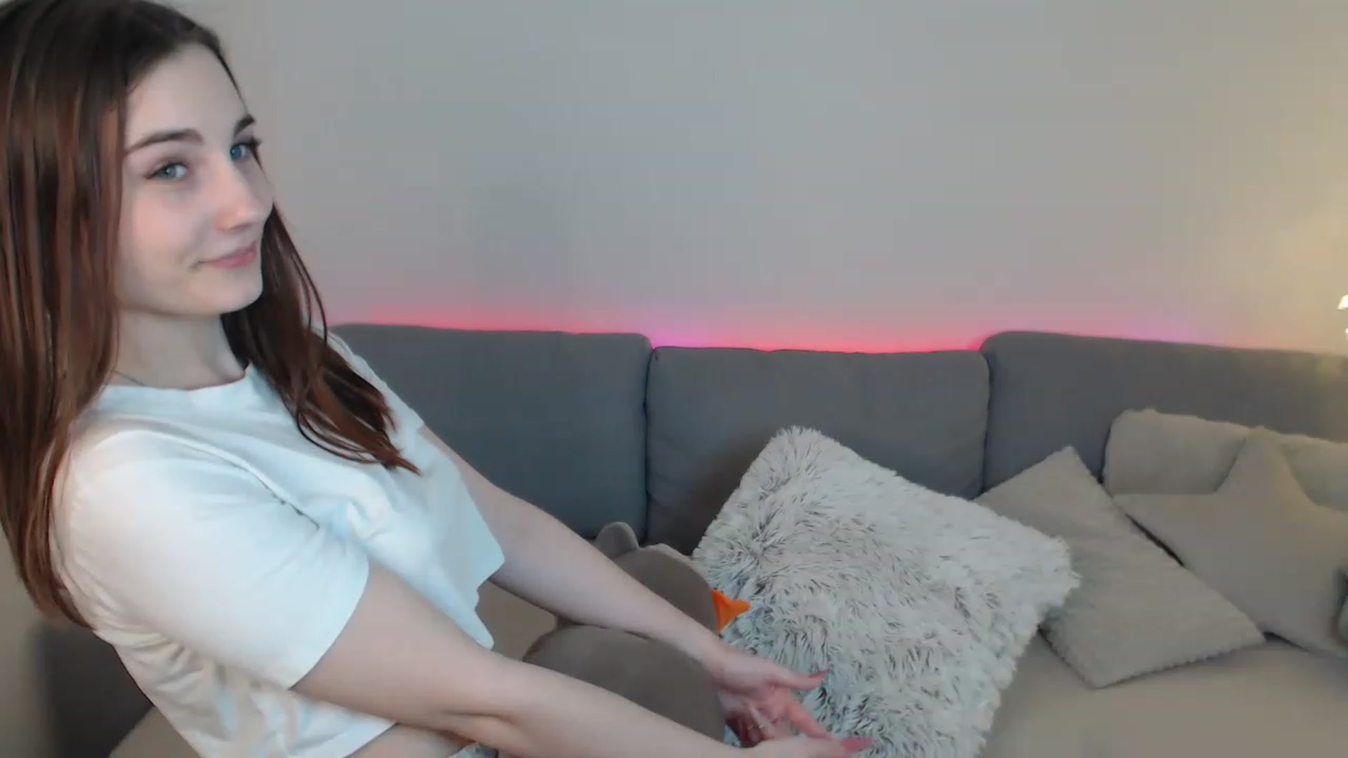 Gallery image thumbnail from LaneyGrey's myfreecams stream on, 04/03/2023, 13:42 image 13 of 20