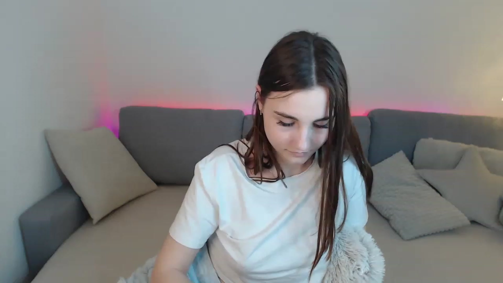 Gallery image thumbnail from LaneyGrey's myfreecams stream on, 04/03/2023, 13:42 image 7 of 20