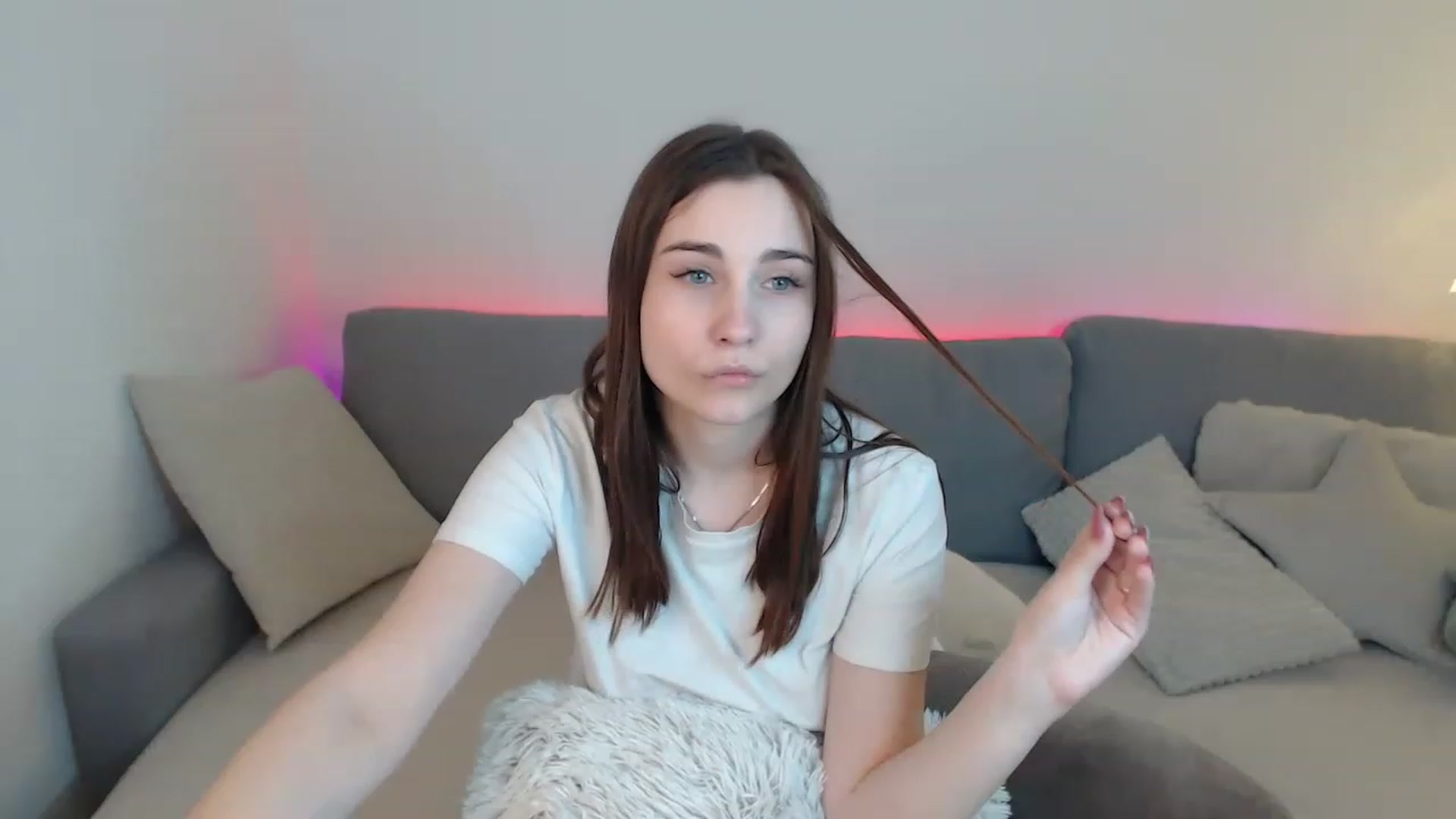Gallery image thumbnail from LaneyGrey's myfreecams stream on, 04/03/2023, 13:42 image 2 of 20