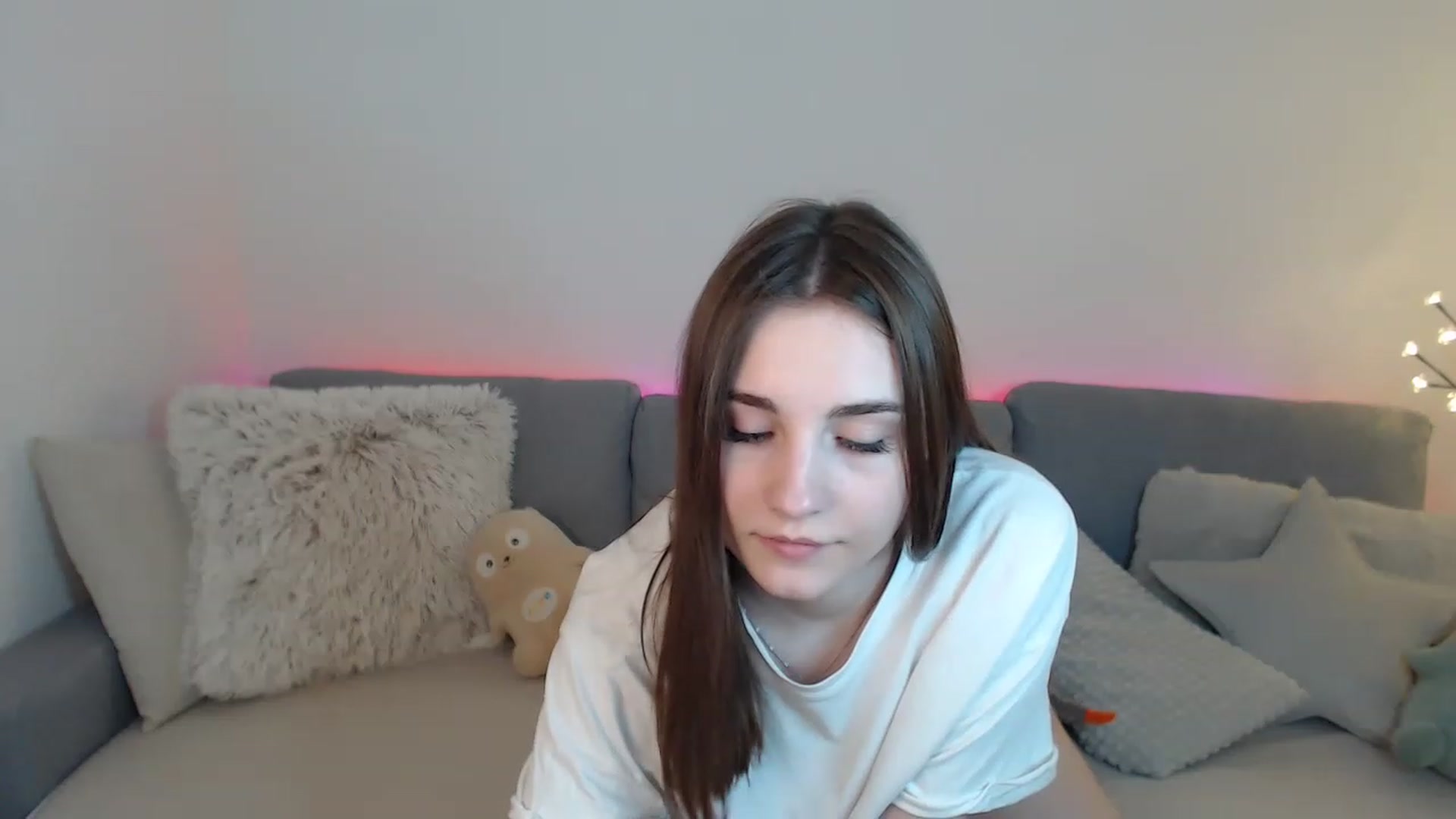 Gallery image thumbnail from LaneyGrey's myfreecams stream on, 04/04/2023, 10:00 image 20 of 20