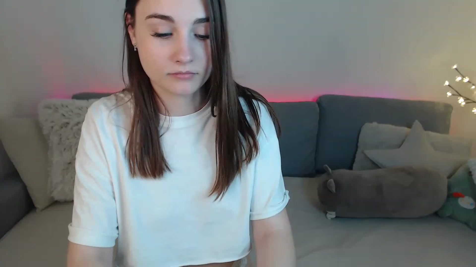 Gallery image thumbnail from LaneyGrey's myfreecams stream on, 04/04/2023, 10:58 image 18 of 20