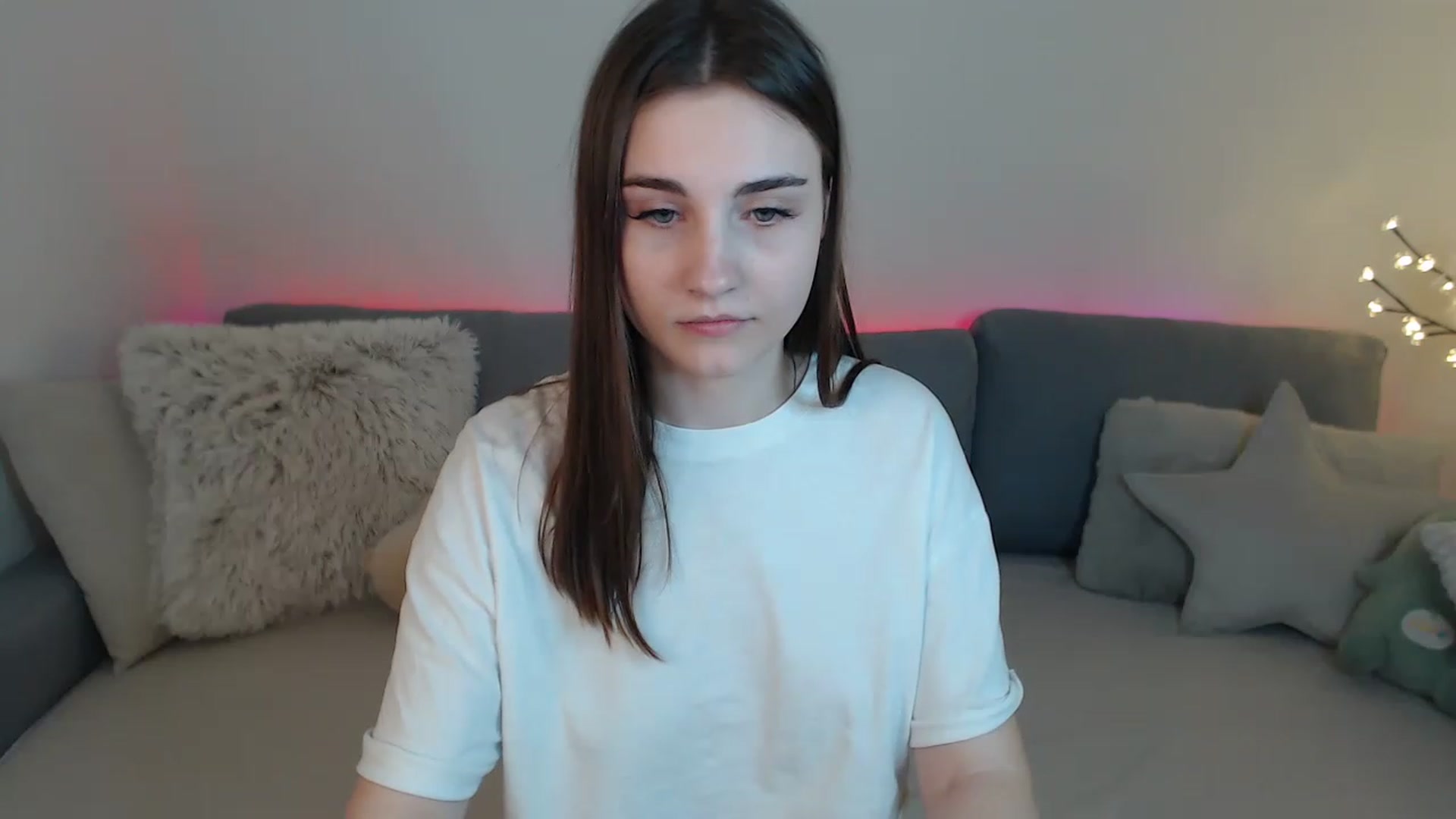 Gallery image thumbnail from LaneyGrey's myfreecams stream on, 04/04/2023, 12:13 image 11 of 20