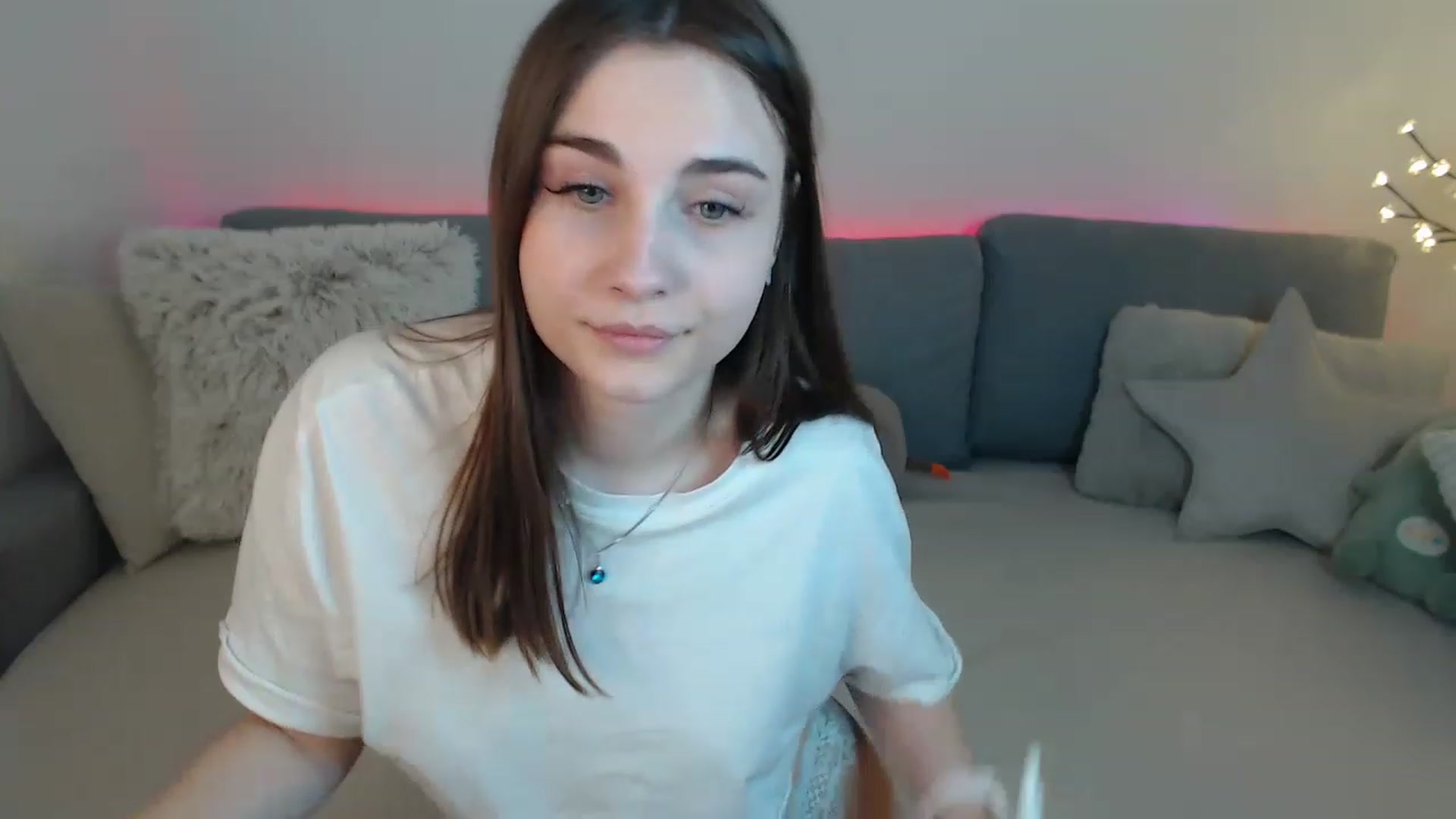 Gallery image thumbnail from LaneyGrey's myfreecams stream on, 04/04/2023, 12:13 image 20 of 20