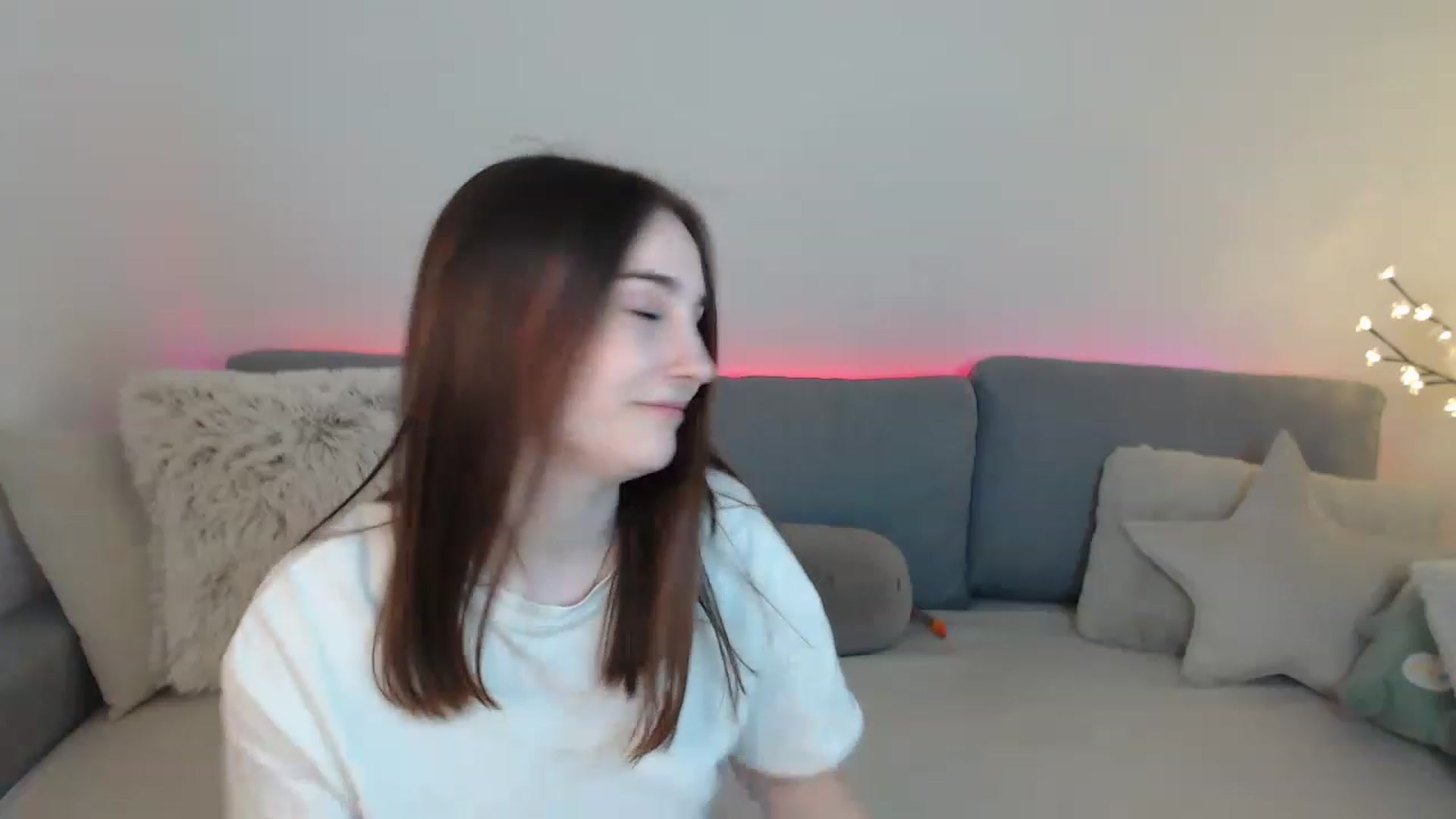 Gallery image thumbnail from LaneyGrey's myfreecams stream on, 04/04/2023, 13:49 image 20 of 20