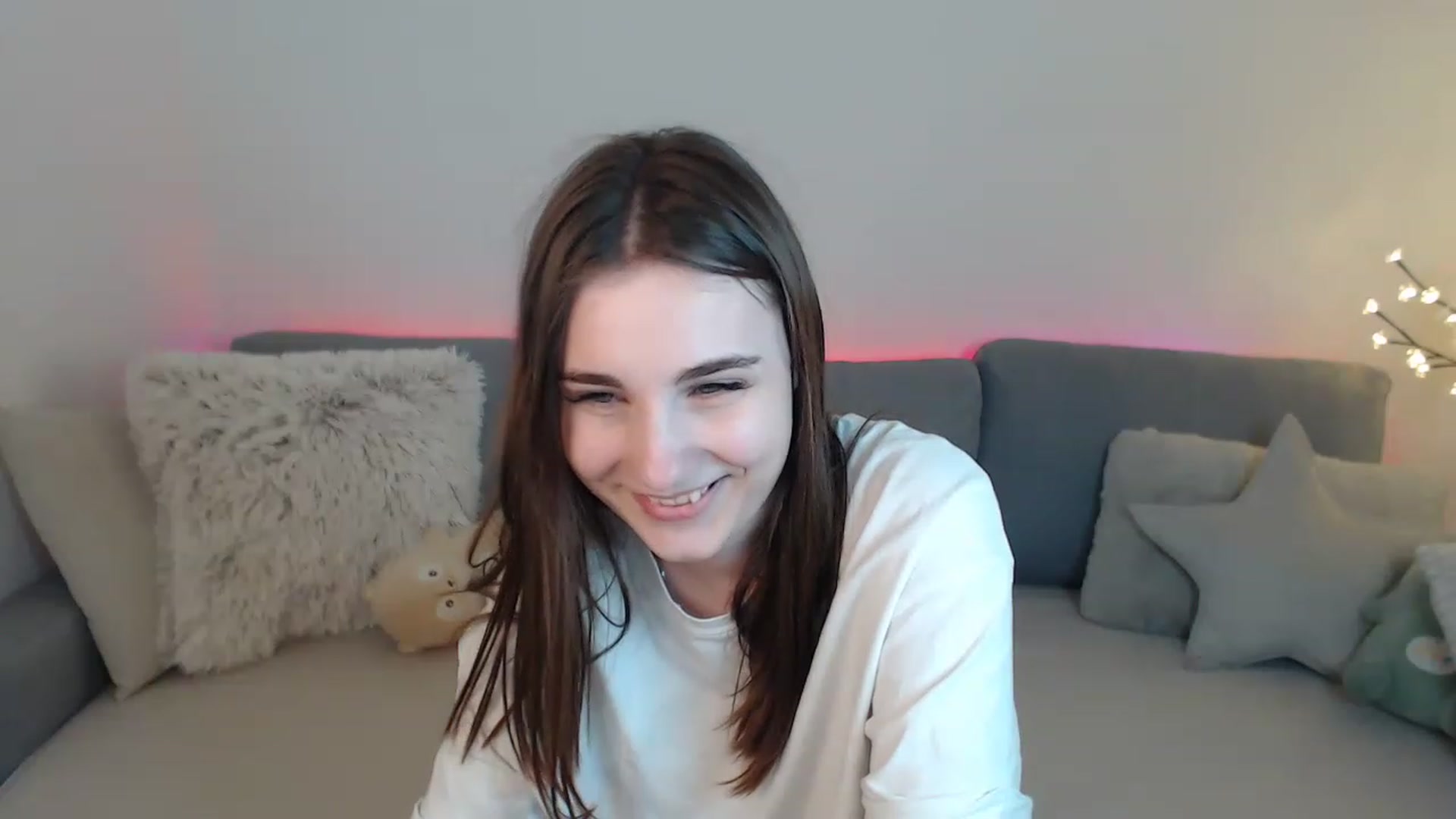 Gallery image thumbnail from LaneyGrey's myfreecams stream on, 04/04/2023, 13:49 image 9 of 20