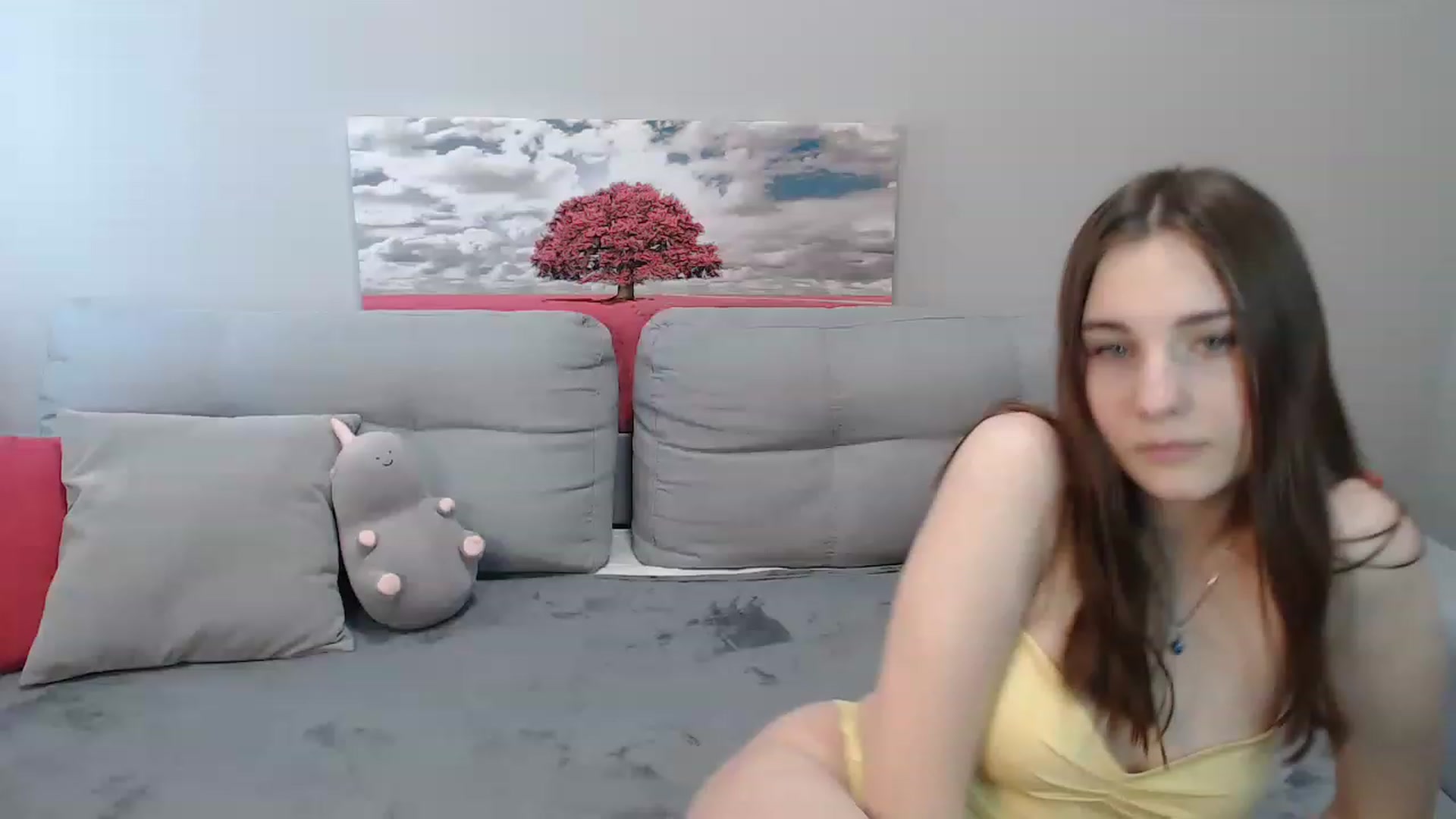Gallery image thumbnail from LaneyGrey's myfreecams stream on, 04/06/2023, 10:43 image 7 of 20