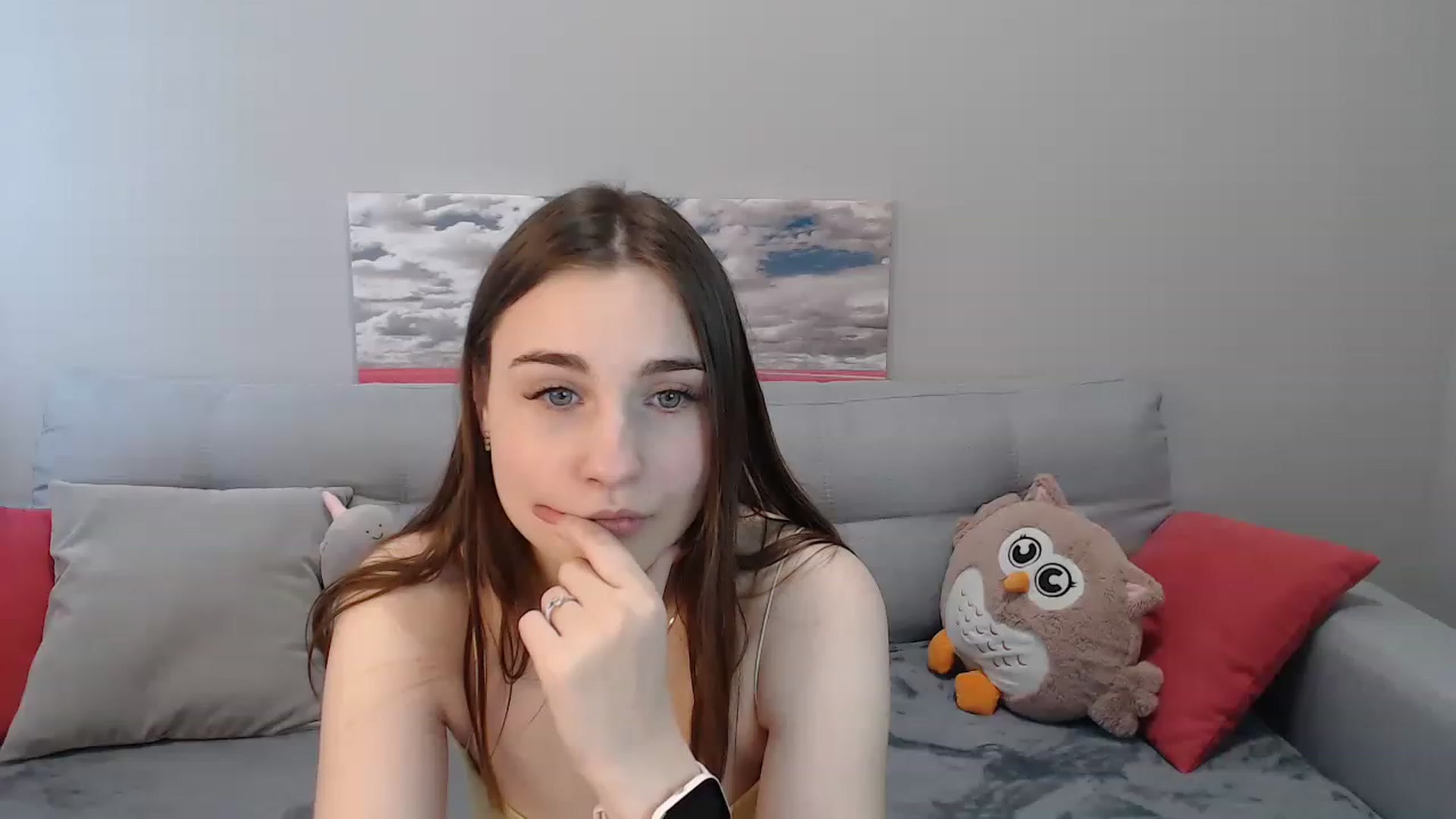 Gallery image thumbnail from LaneyGrey's myfreecams stream on, 04/06/2023, 12:25 image 12 of 20