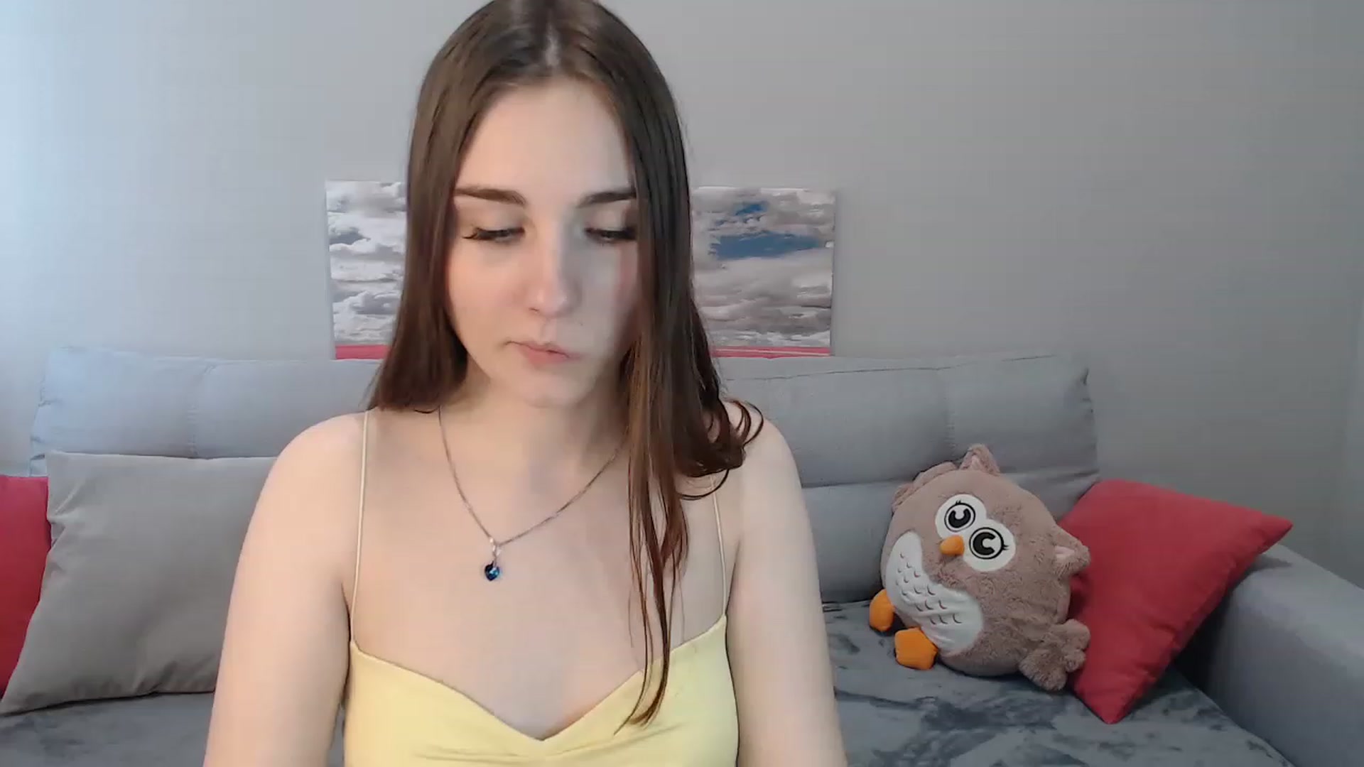 Gallery image thumbnail from LaneyGrey's myfreecams stream on, 04/06/2023, 12:54 image 3 of 20