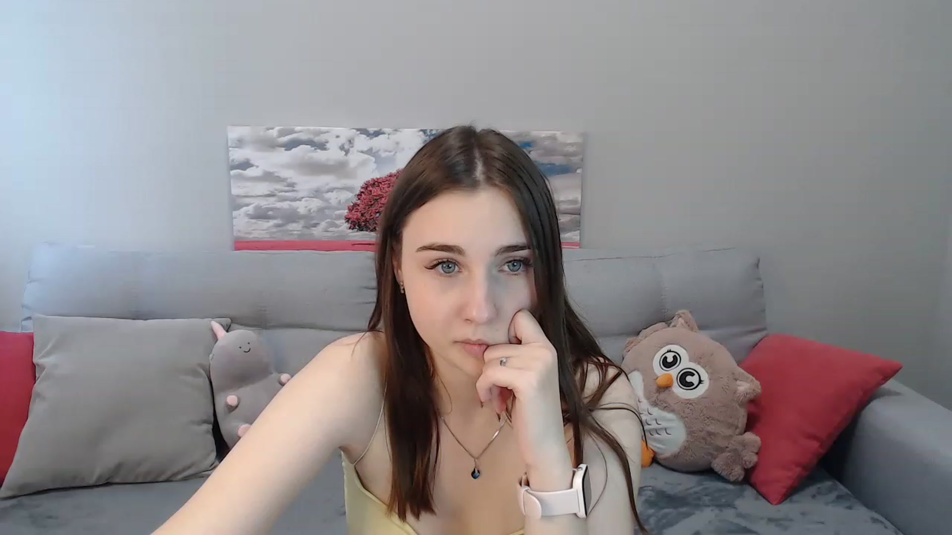 Gallery image thumbnail from LaneyGrey's myfreecams stream on, 04/06/2023, 12:54 image 7 of 20