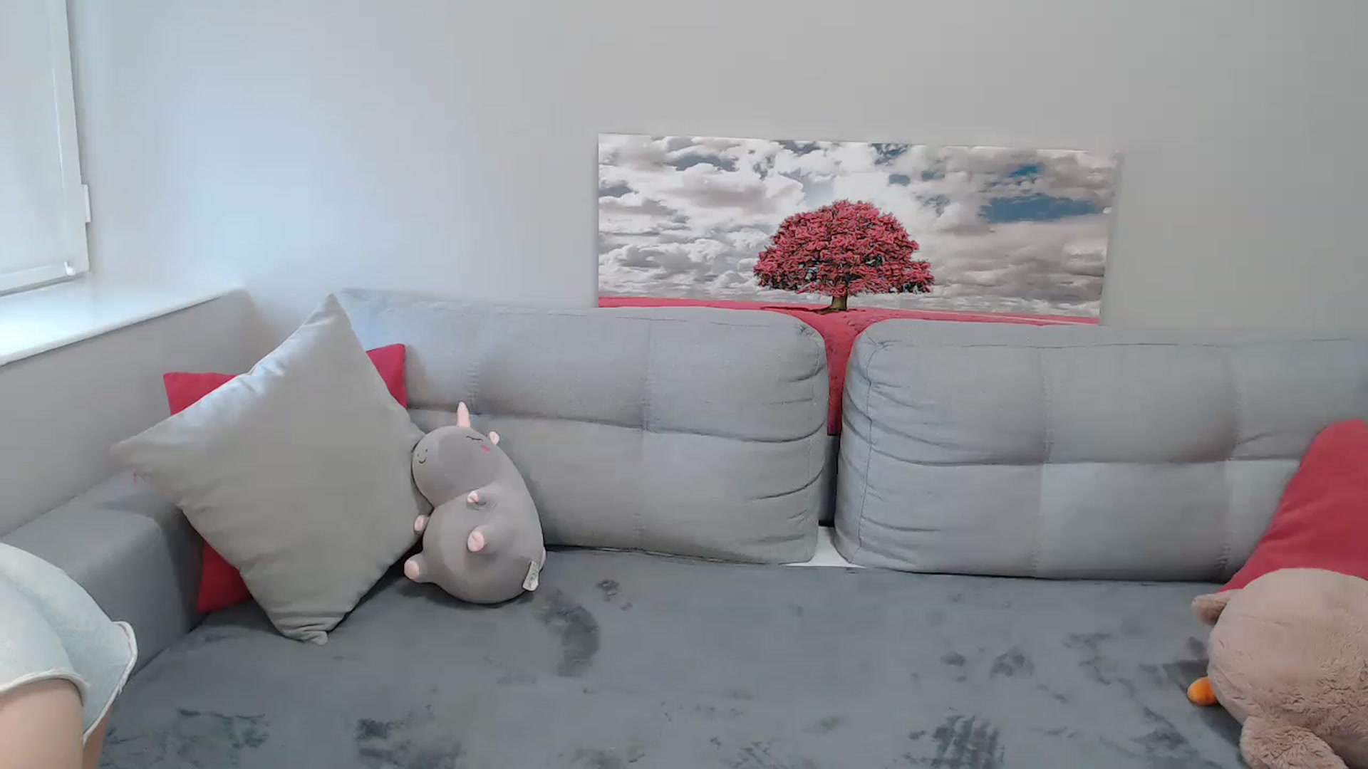 Gallery image thumbnail from LaneyGrey's myfreecams stream on, 04/09/2023, 12:22 image 6 of 20