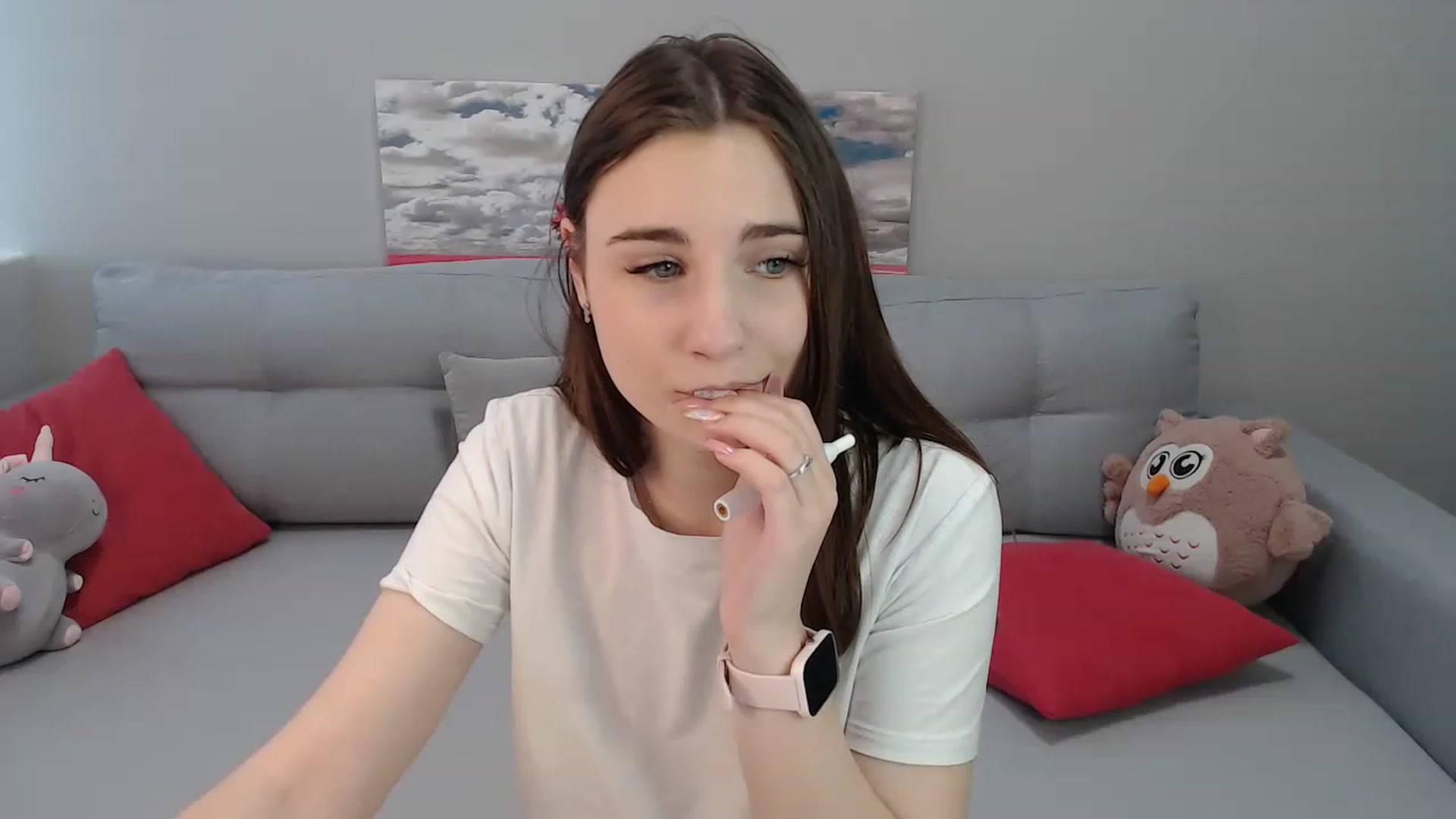 Gallery image thumbnail from LaneyGrey's myfreecams stream on, 04/22/2023, 09:39 image 2 of 20