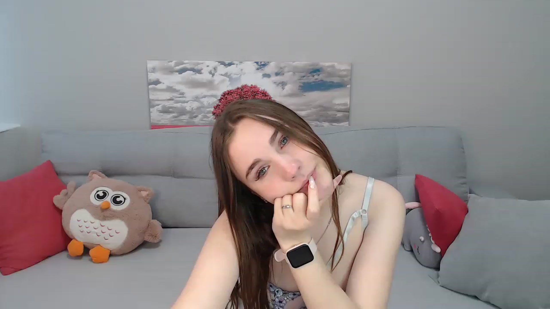 Gallery image thumbnail from LaneyGrey's myfreecams stream on, 04/28/2023, 11:17 image 10 of 20
