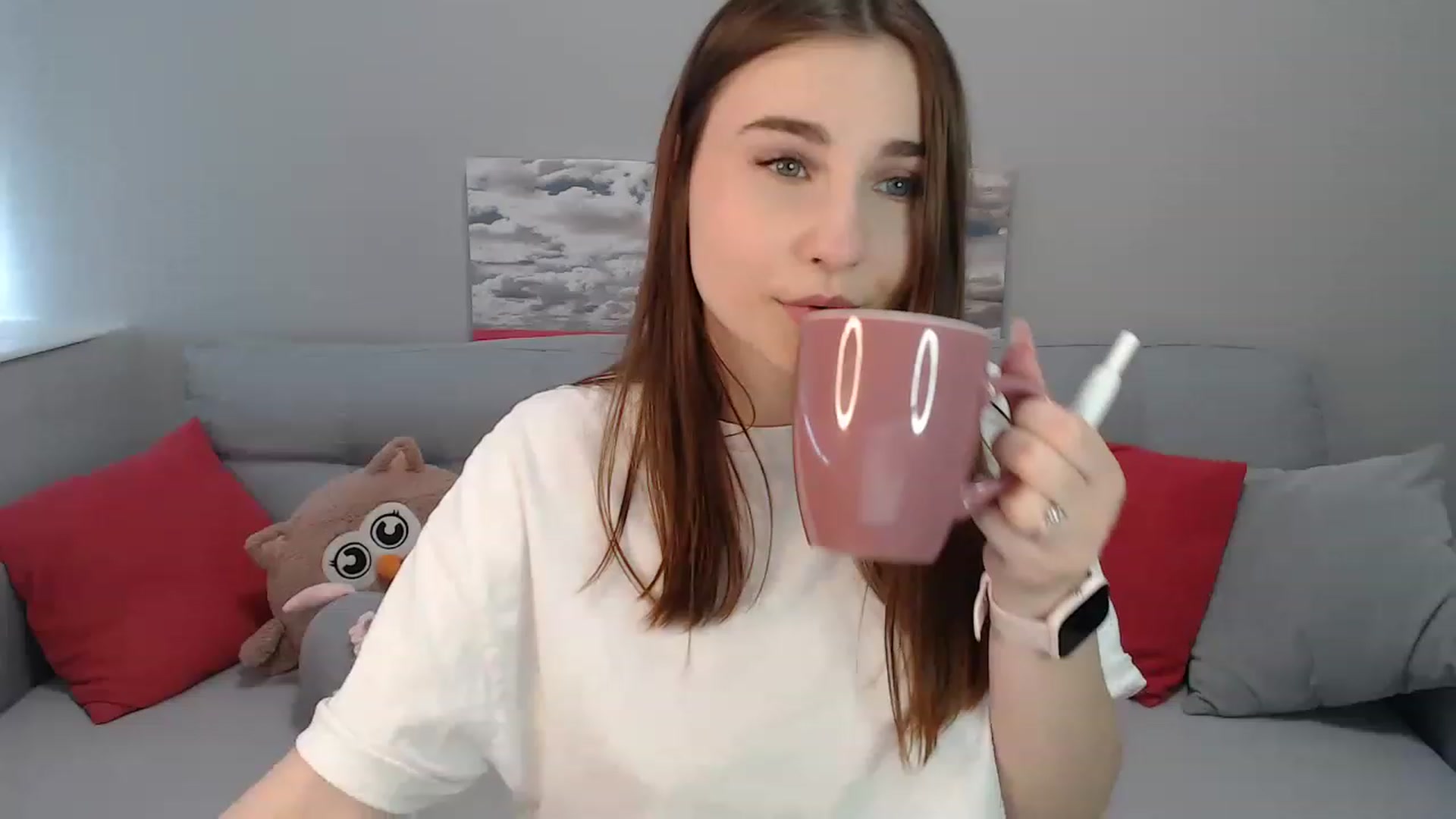 Gallery image thumbnail from LaneyGrey's myfreecams stream on, 05/01/2023, 09:13 image 2 of 20