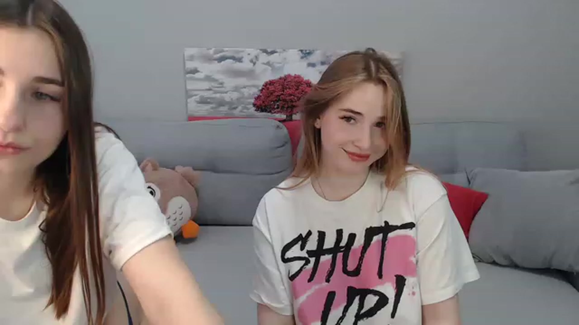 Gallery image thumbnail from LaneyGrey's myfreecams stream on, 05/01/2023, 13:36 image 14 of 20