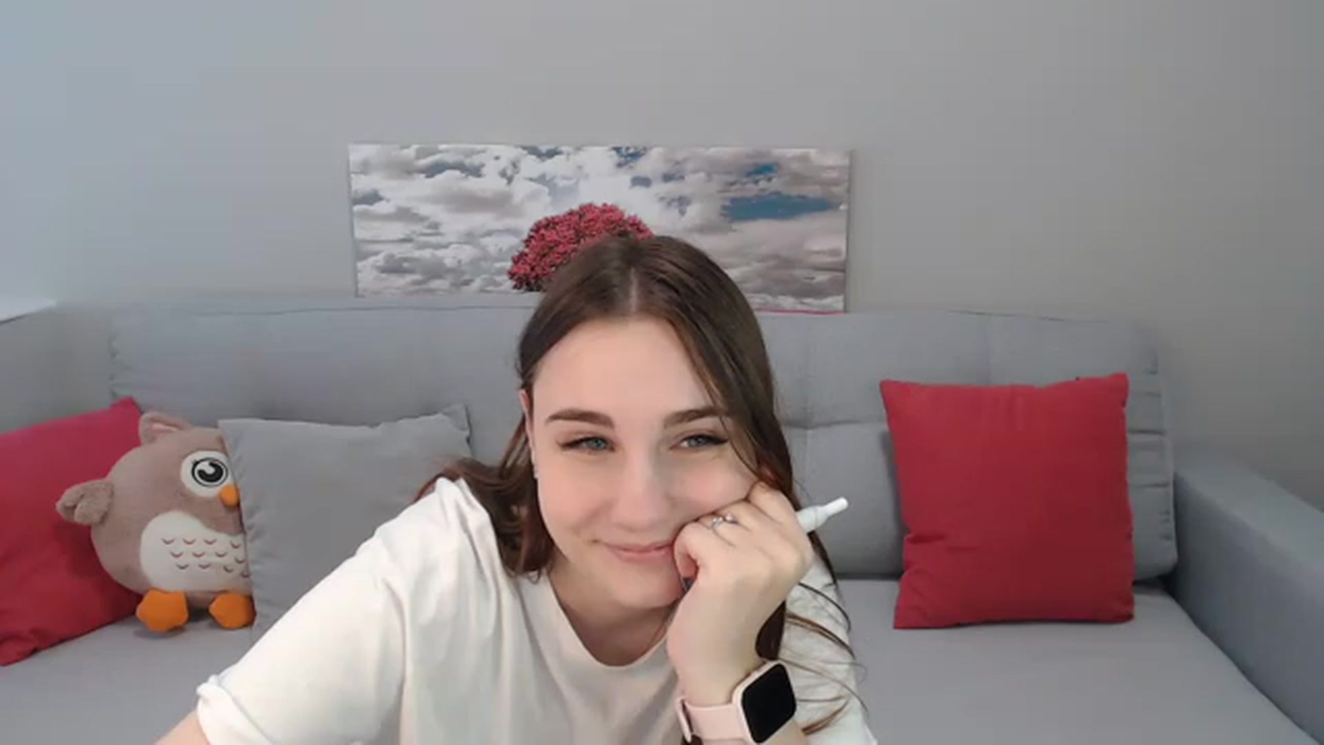 Gallery image thumbnail from LaneyGrey's myfreecams stream on, 05/15/2023, 12:12 image 19 of 20
