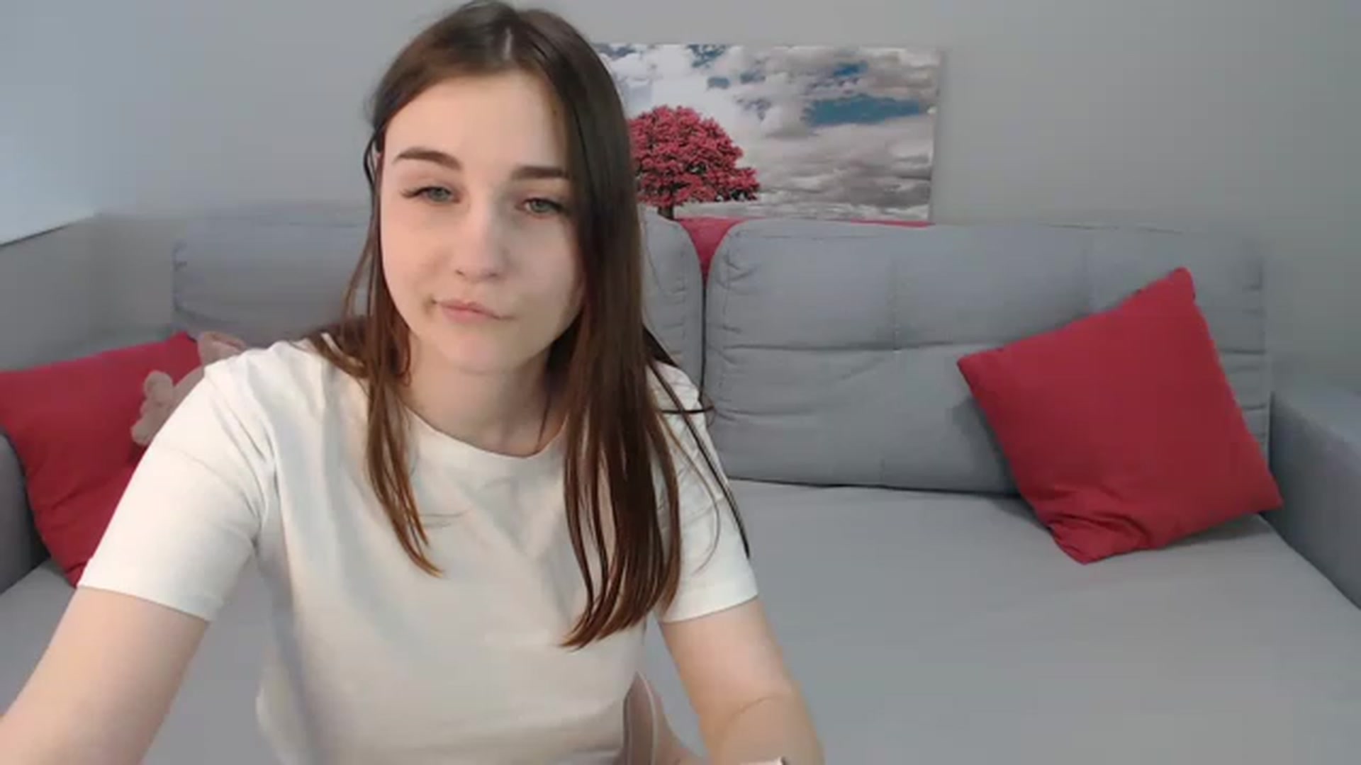 Gallery image thumbnail from LaneyGrey's myfreecams stream on, 05/18/2023, 10:23 image 13 of 20
