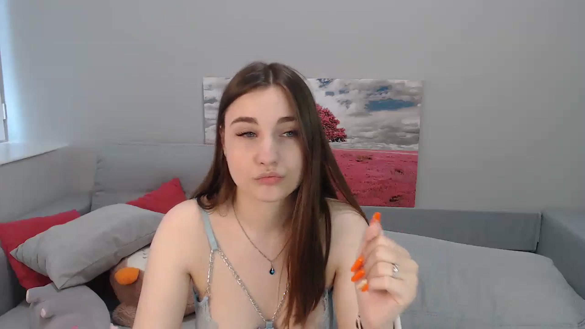 Gallery image thumbnail from LaneyGrey's myfreecams stream on, 06/12/2023, 11:10 image 13 of 20