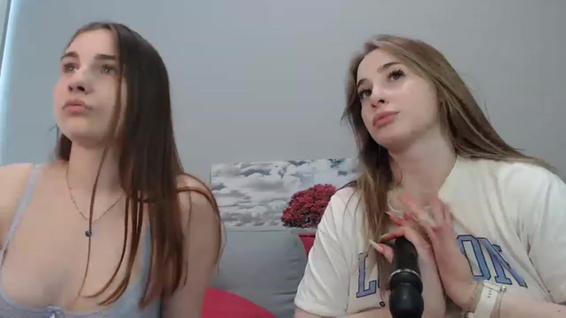 Gallery image thumbnail from LaneyGrey's myfreecams stream on, 07/09/2023, 13:12 image 17 of 20