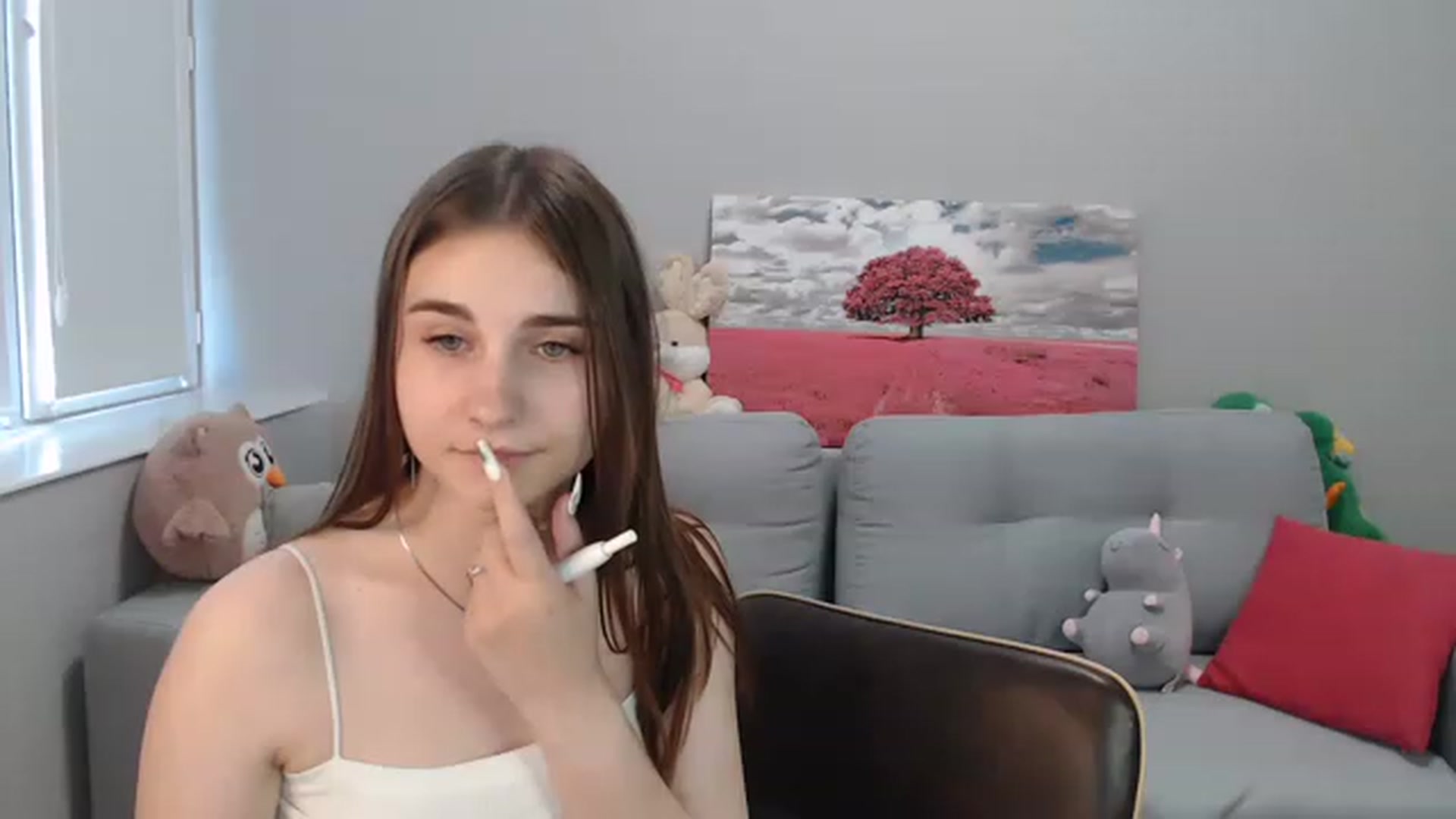Gallery image thumbnail from LaneyGrey's myfreecams stream on, 08/01/2023, 13:45 image 15 of 20
