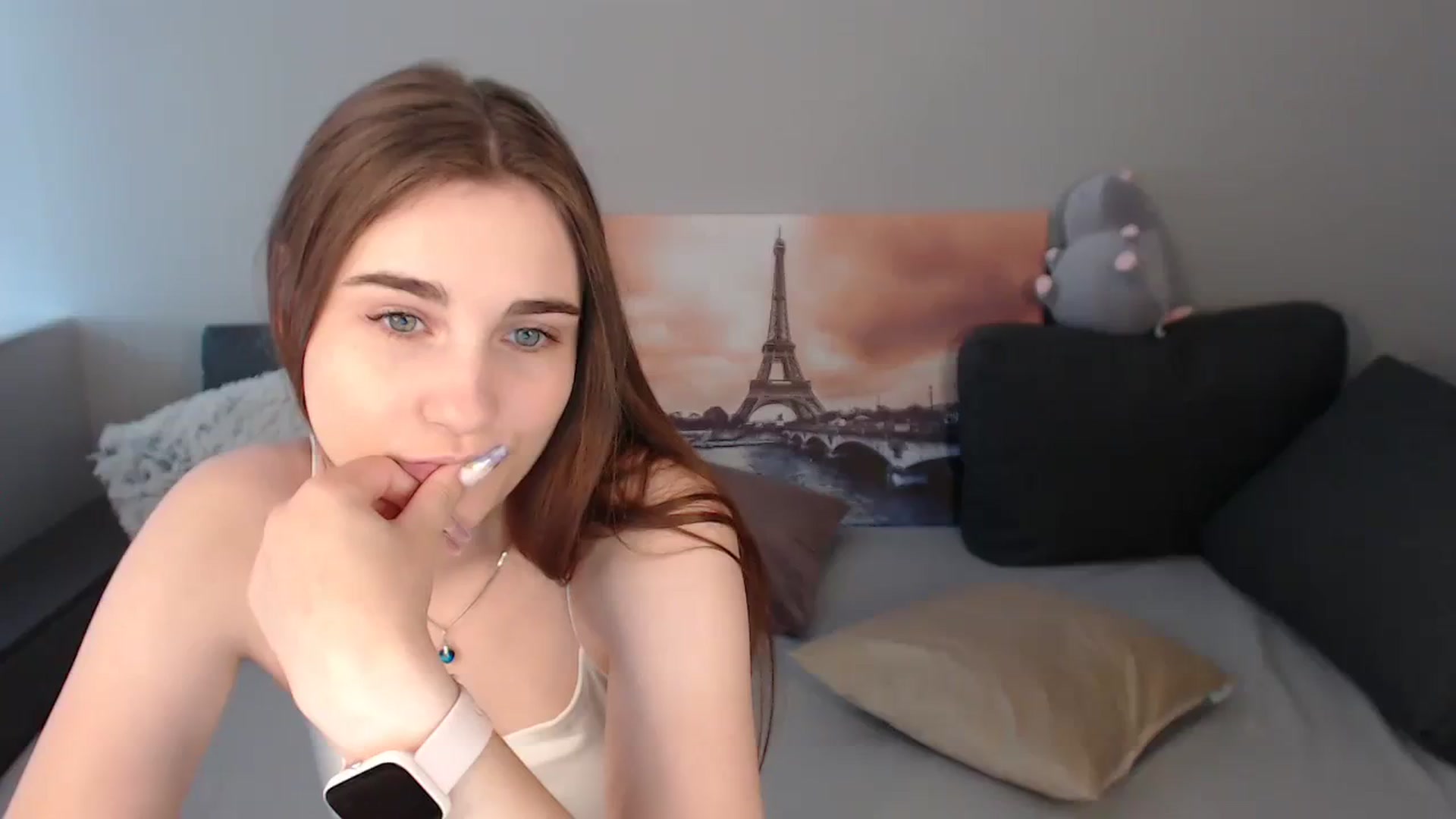 Gallery image thumbnail from LaneyGrey's myfreecams stream on, 09/19/2023, 09:08 image 15 of 20
