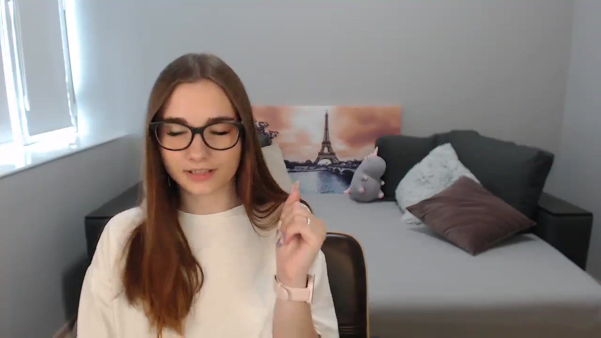 Gallery image thumbnail from LaneyGrey's myfreecams stream on, 09/23/2023, 08:29 image 10 of 20