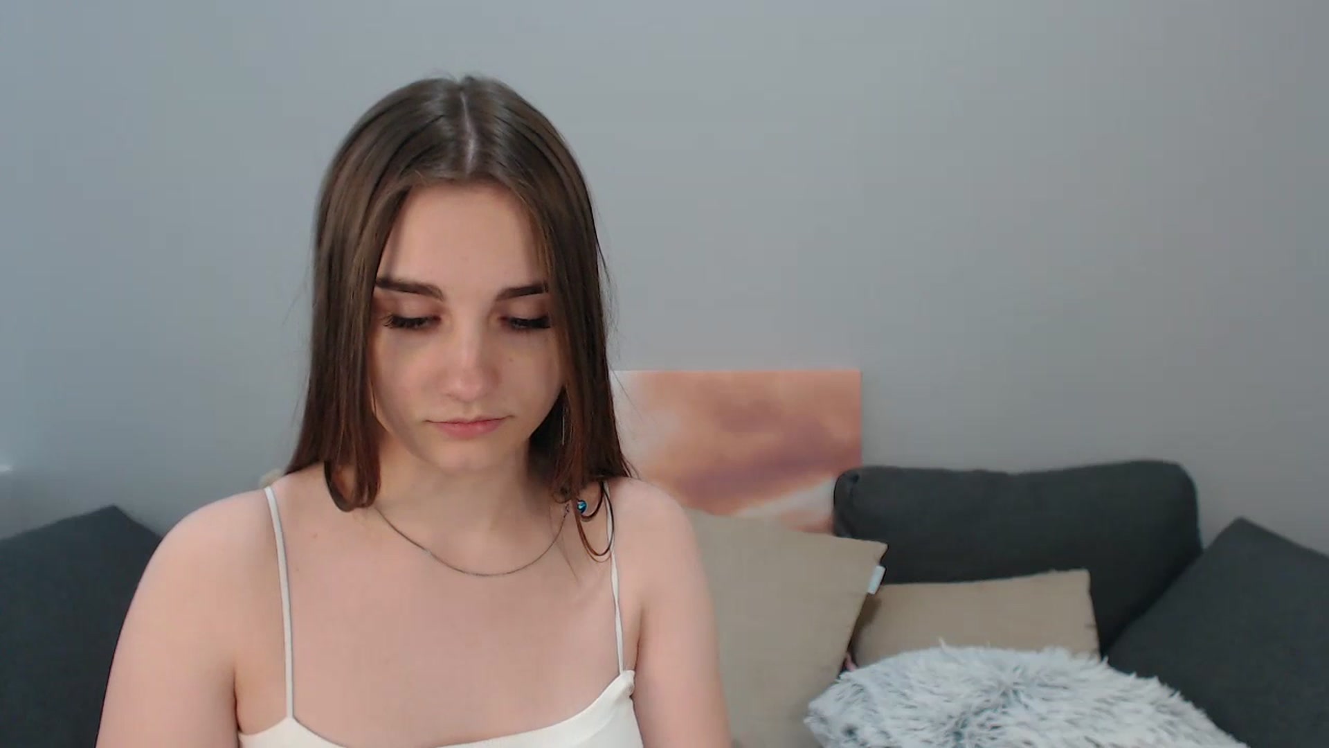 Gallery image thumbnail from LaneyGrey's myfreecams stream on, 10/02/2023, 13:51 image 5 of 20
