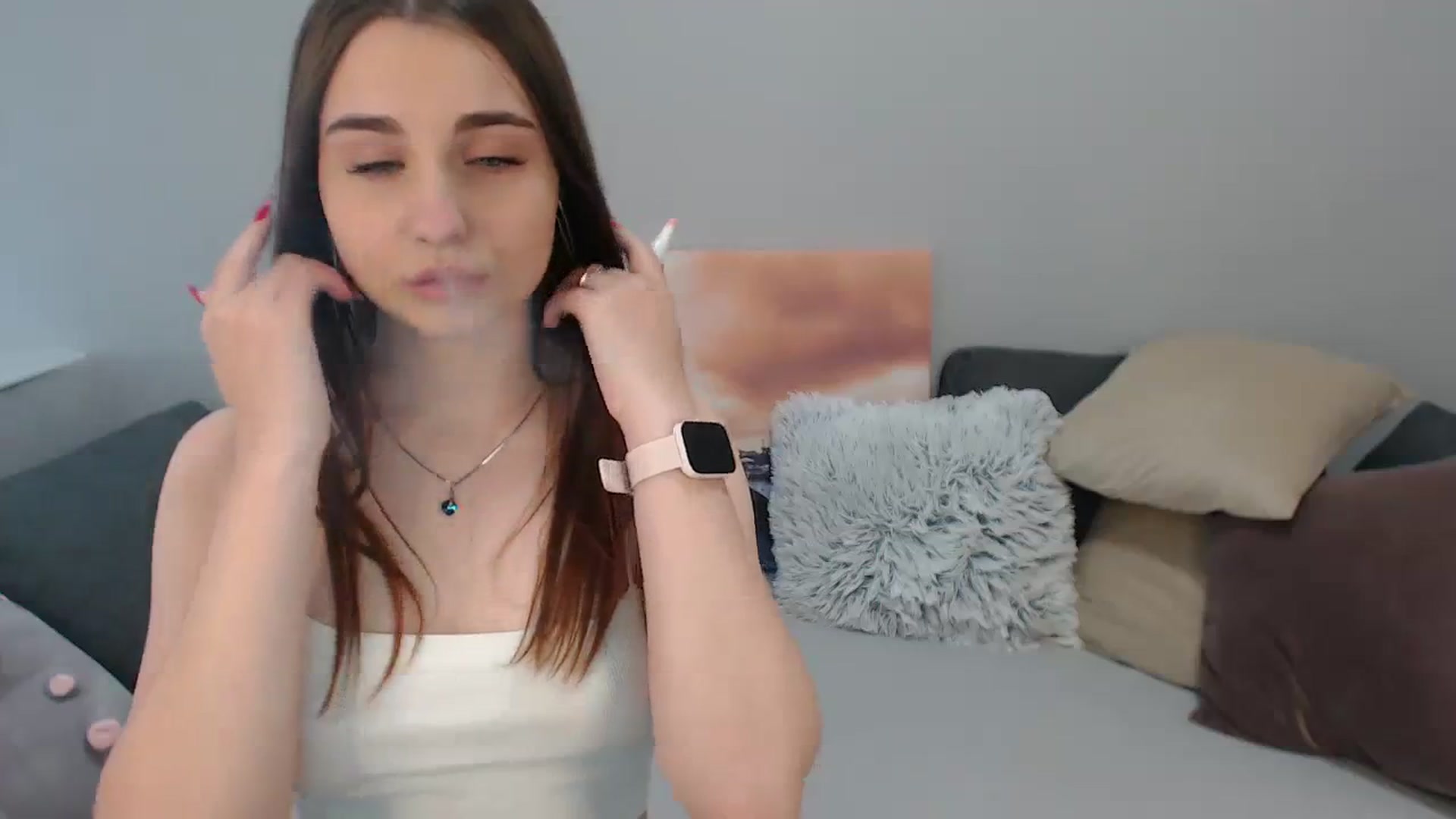 Gallery image thumbnail from LaneyGrey's myfreecams stream on, 10/06/2023, 12:14 image 4 of 20