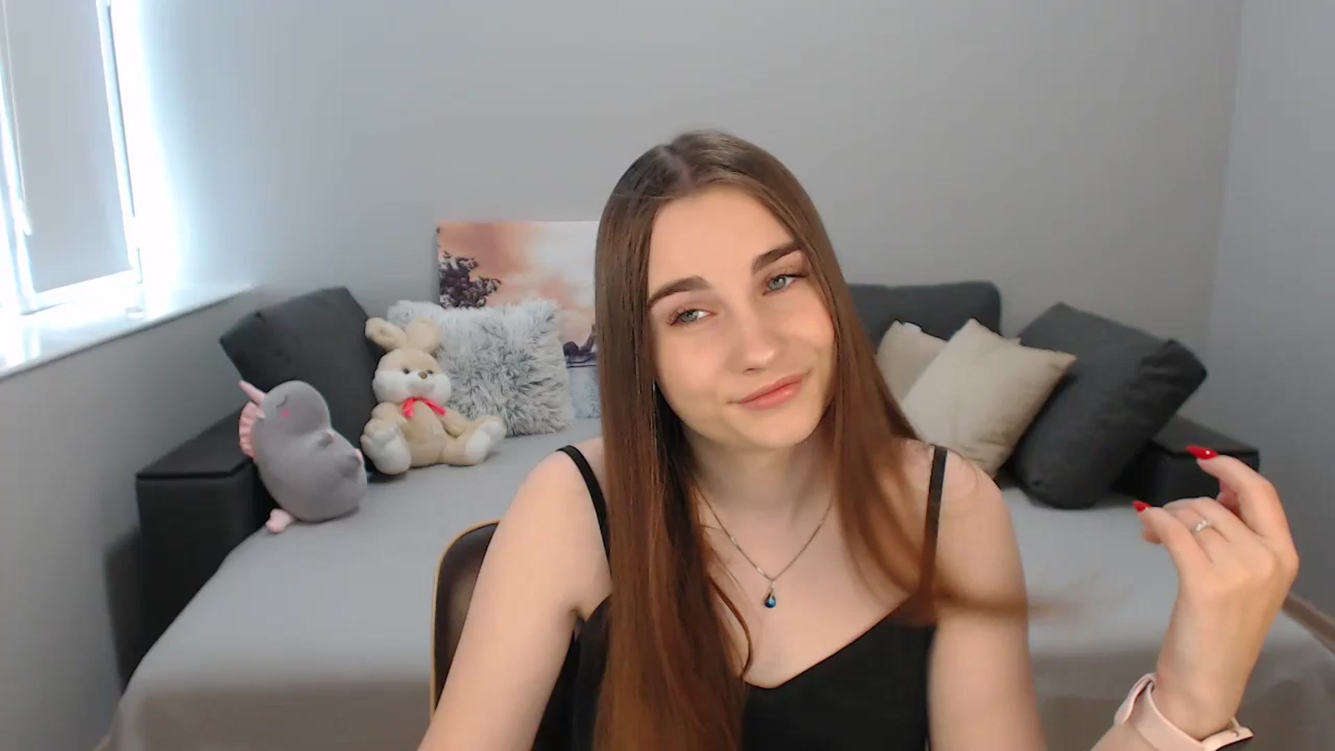 Gallery image thumbnail from LaneyGrey's myfreecams stream on, 10/07/2023, 08:31 image 1 of 20