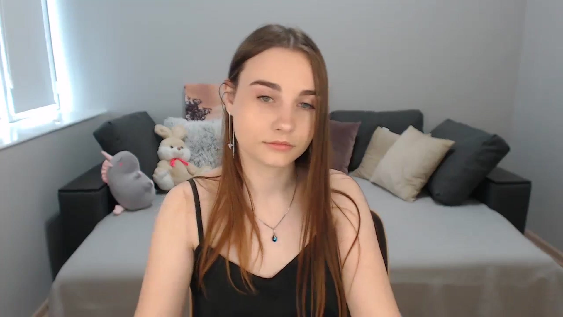 Gallery image thumbnail from LaneyGrey's myfreecams stream on, 10/07/2023, 08:31 image 17 of 20