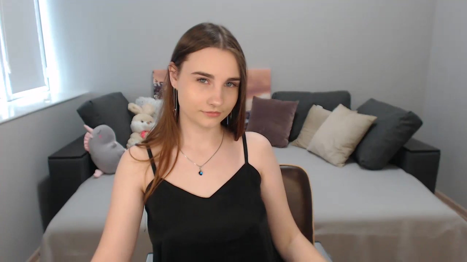 Gallery image thumbnail from LaneyGrey's myfreecams stream on, 10/07/2023, 08:31 image 10 of 20