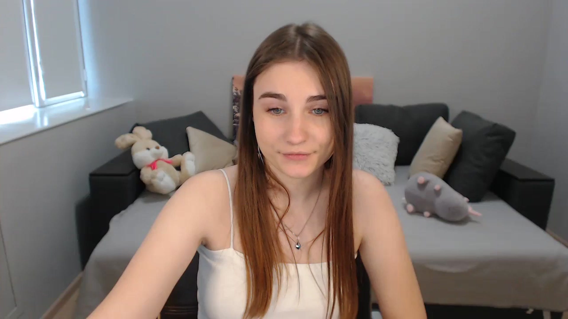 Gallery image thumbnail from LaneyGrey's myfreecams stream on, 10/12/2023, 10:01 image 2 of 20