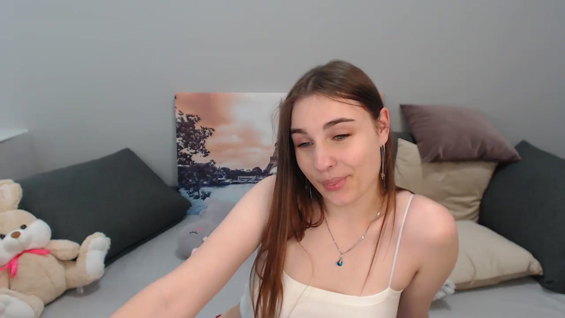 Gallery image thumbnail from LaneyGrey's myfreecams stream on, 10/12/2023, 13:57 image 8 of 20