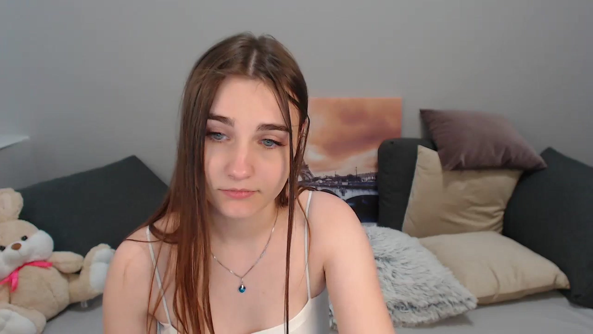 Gallery image thumbnail from LaneyGrey's myfreecams stream on, 10/12/2023, 13:57 image 4 of 20