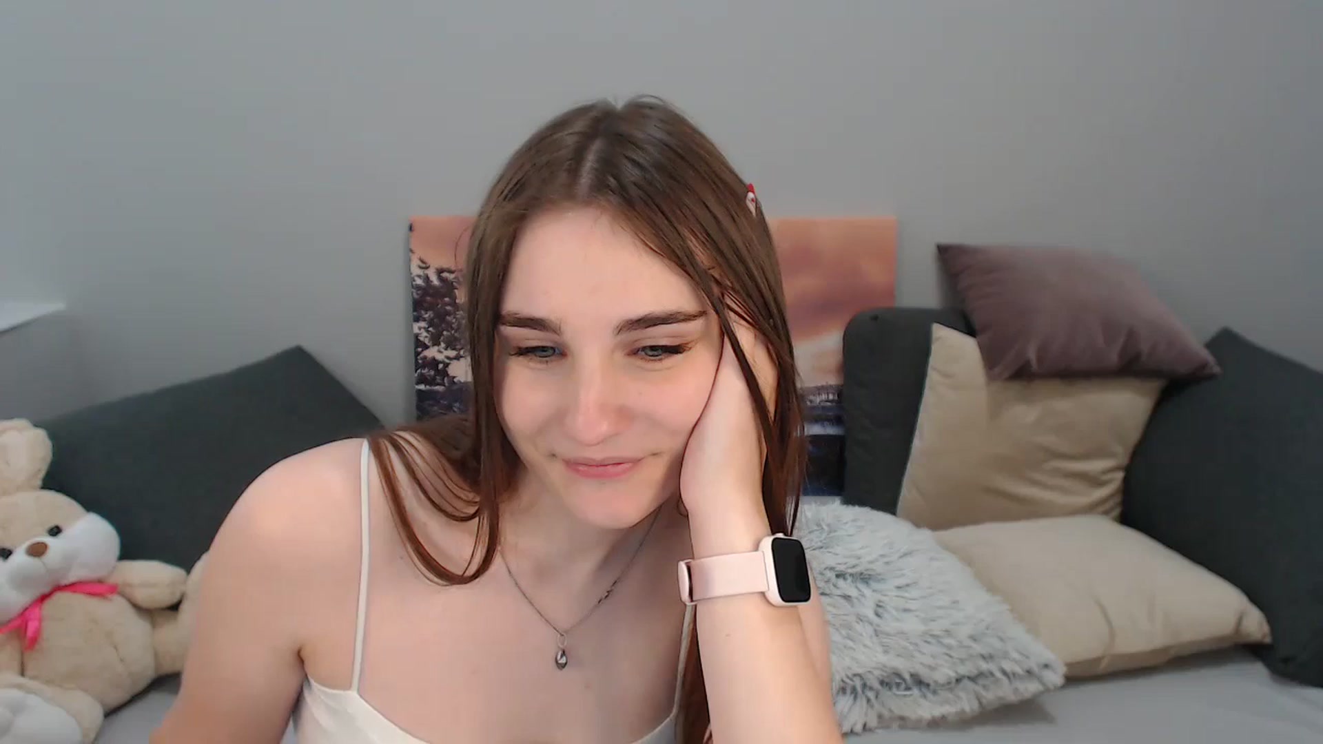 Gallery image thumbnail from LaneyGrey's myfreecams stream on, 10/12/2023, 13:57 image 12 of 20