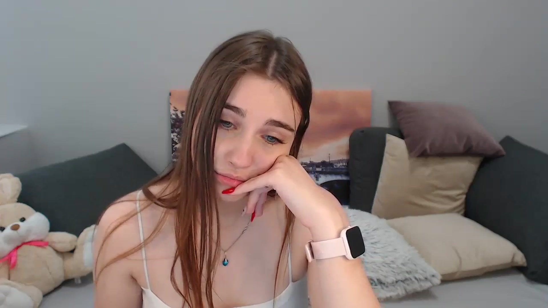 Gallery image thumbnail from LaneyGrey's myfreecams stream on, 10/12/2023, 13:57 image 3 of 20