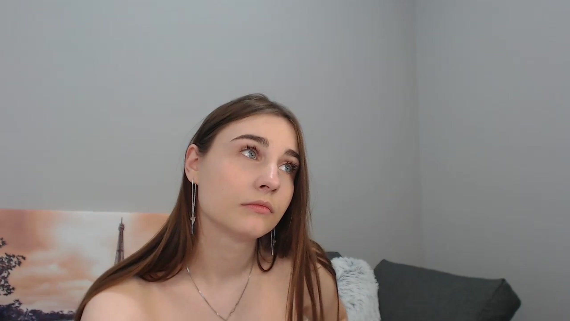 Gallery image thumbnail from LaneyGrey's myfreecams stream on, 10/17/2023, 09:25 image 16 of 20